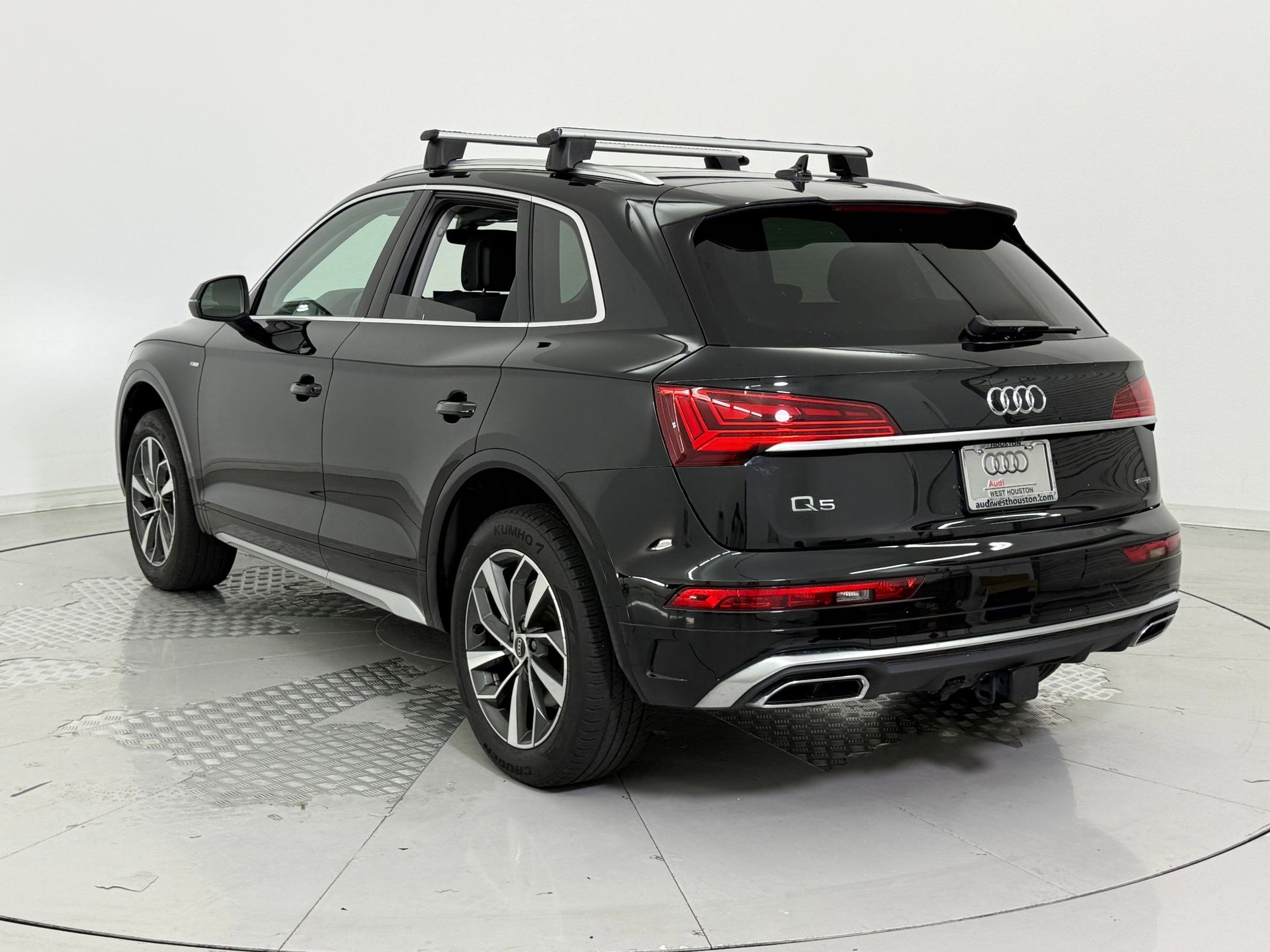 2024 Audi Q5 S line Premium Plus photo 3