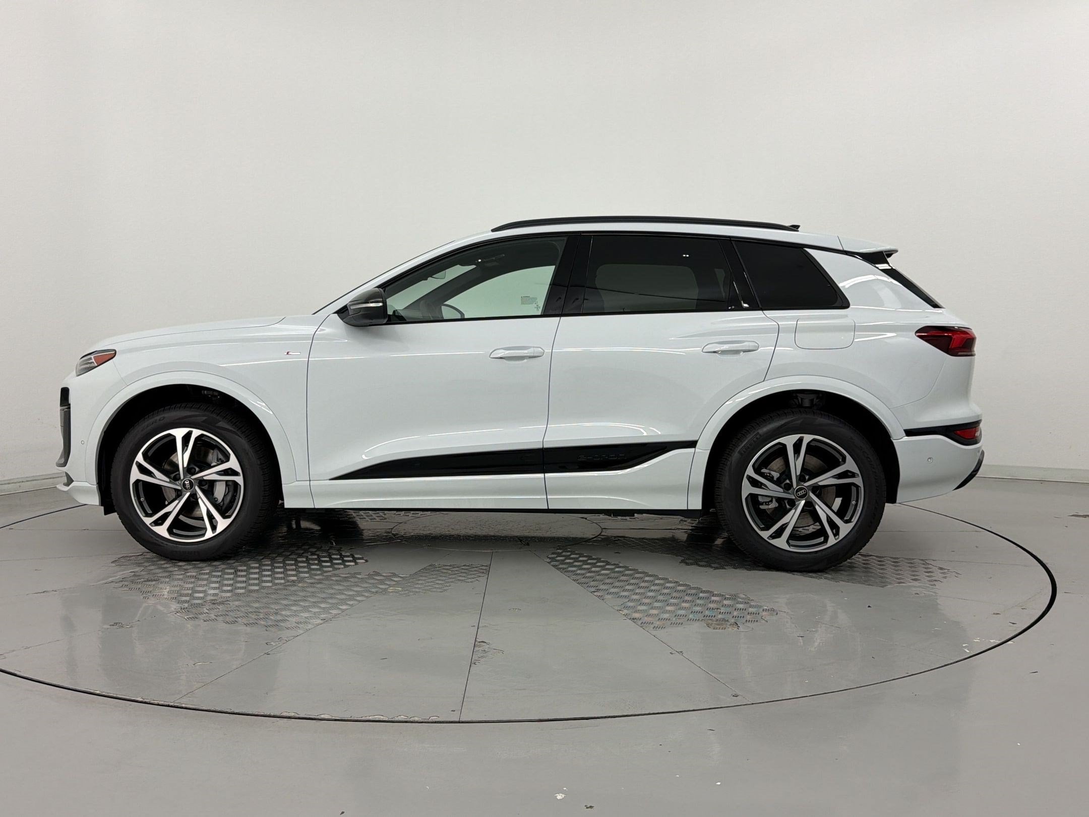 Q6 E-tron Premium Plus SUV