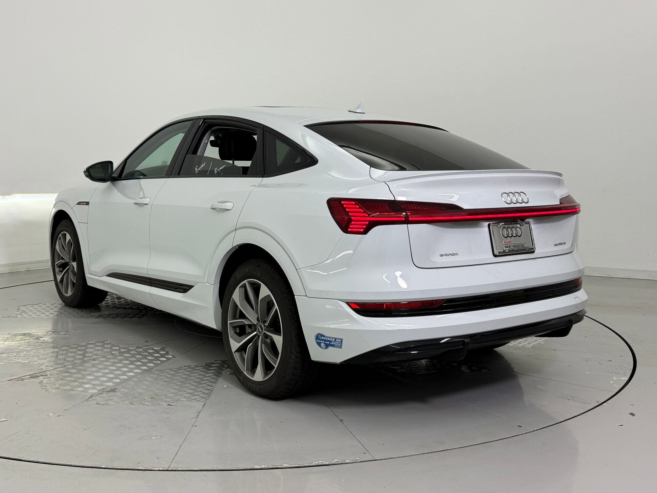 2021 Audi e-tron Sportback Premium photo 3