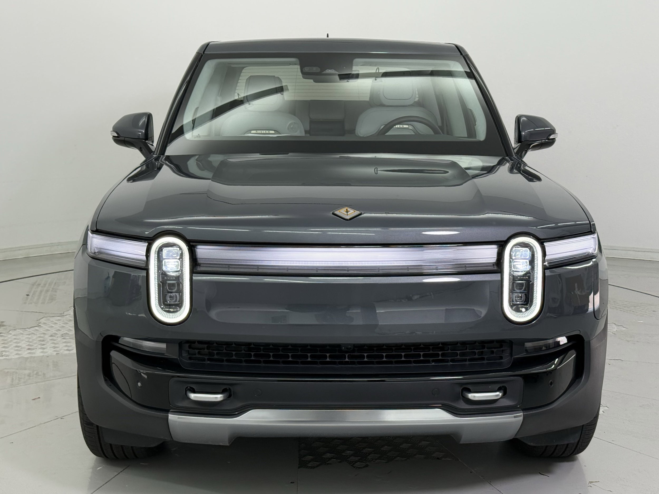 Used 2025 Rivian R1T Adventure with VIN 7FCTGBAA9SN035583 for sale in Houston, TX