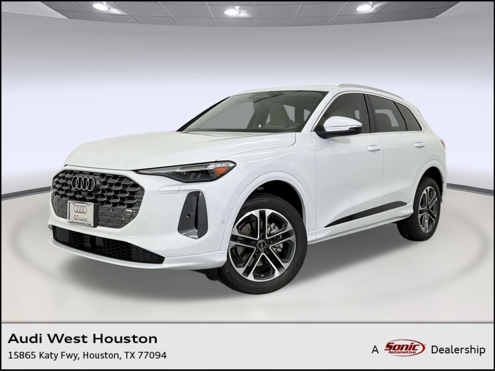 2026 Audi Q5 Premium Plus quattro's photo