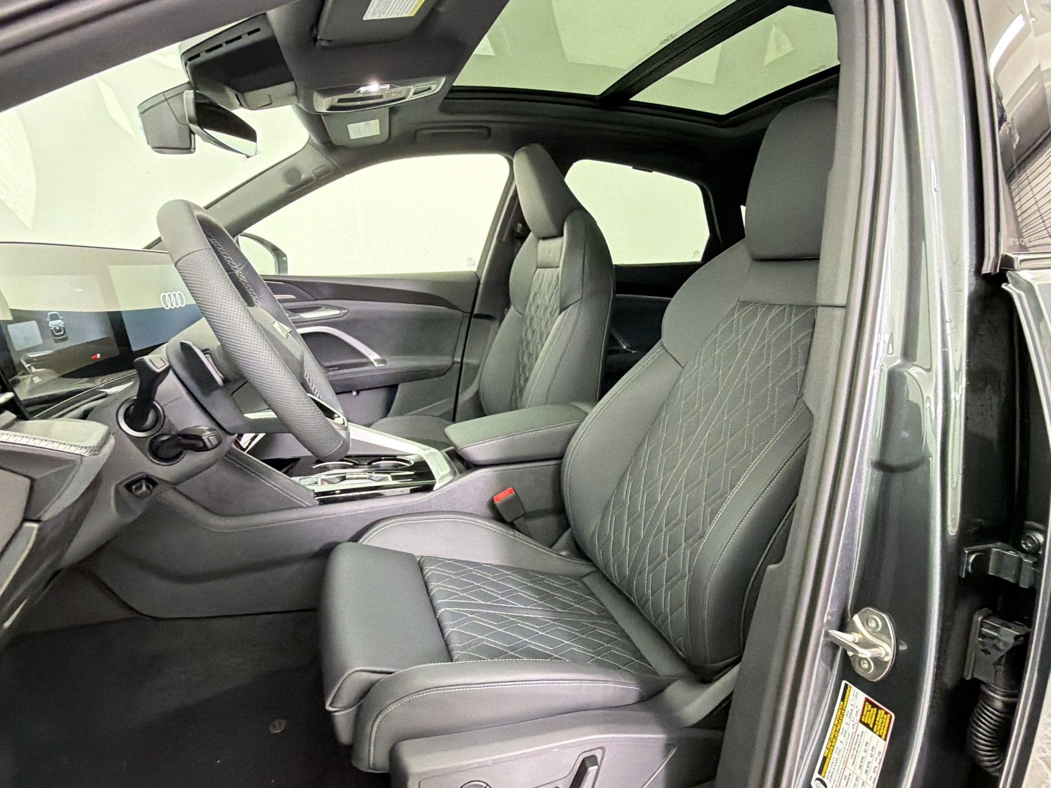 SQ5 Sportback Premium Plus SUV