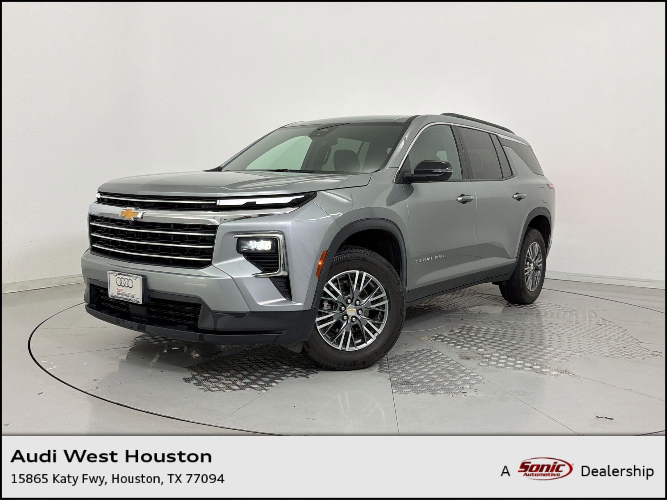 2024 Chevrolet Traverse's photo