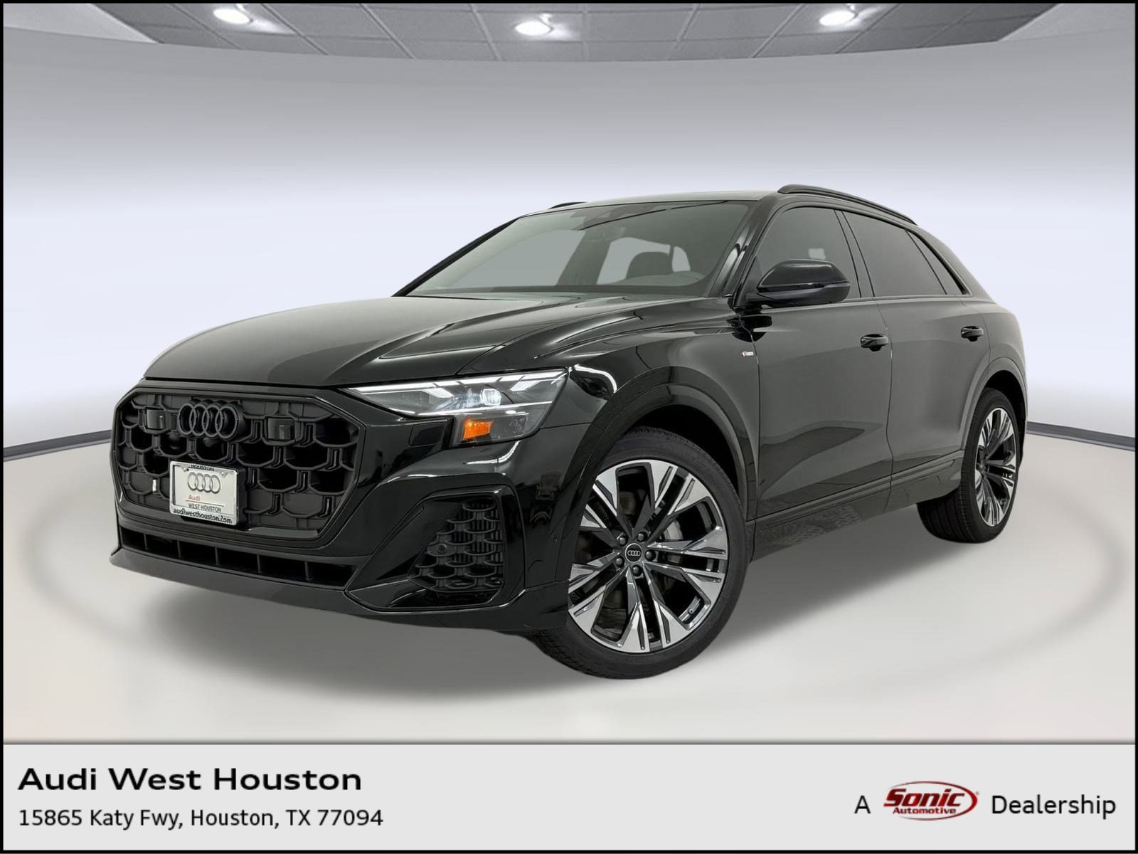 2026 Audi Q8 Premium Plus's photo