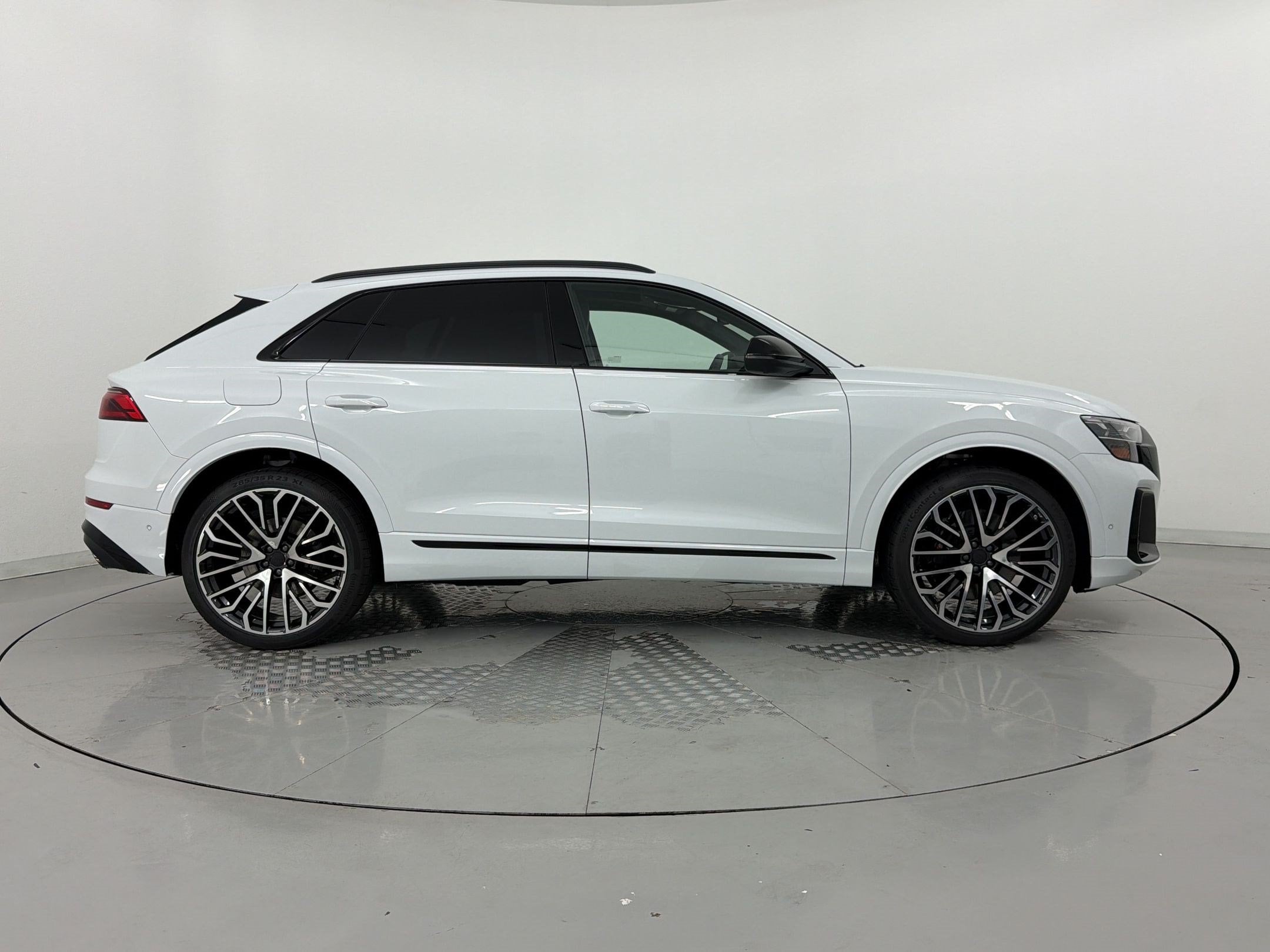 SQ8 Prestige SUV