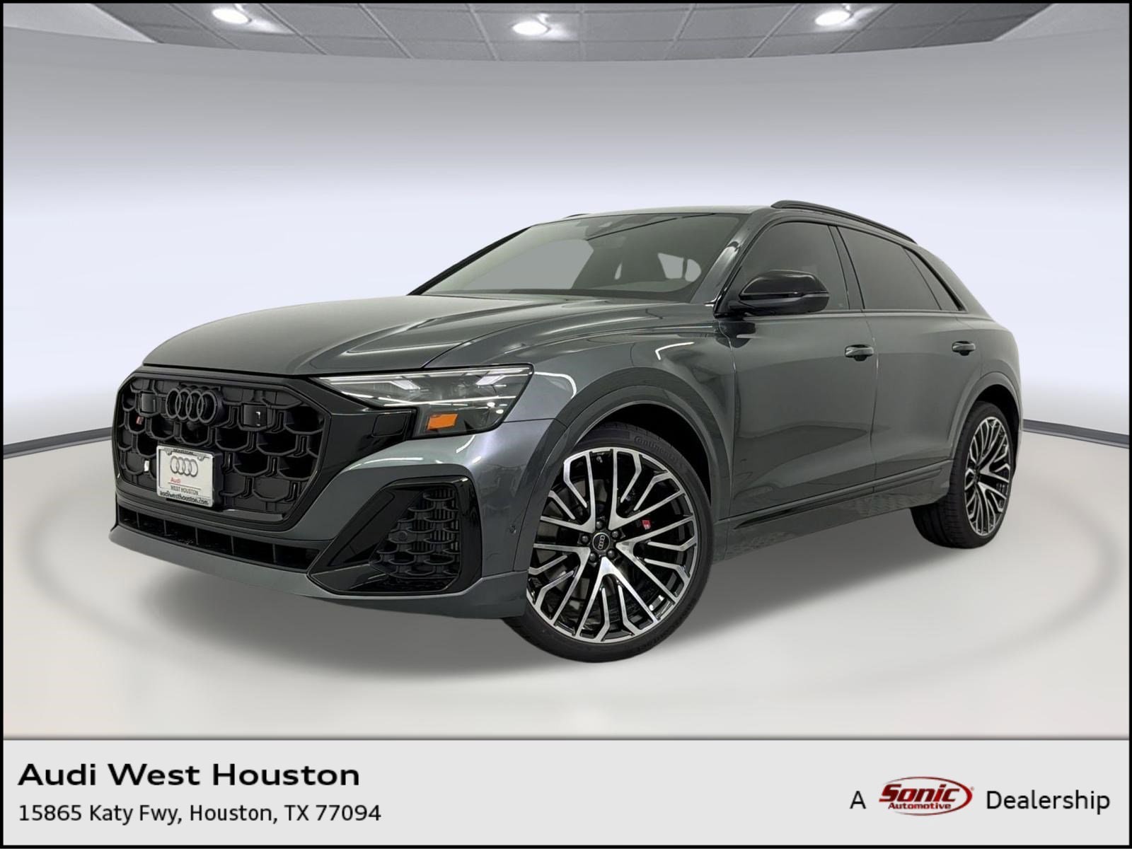2026 Audi SQ8 Premium Plus quattro's photo