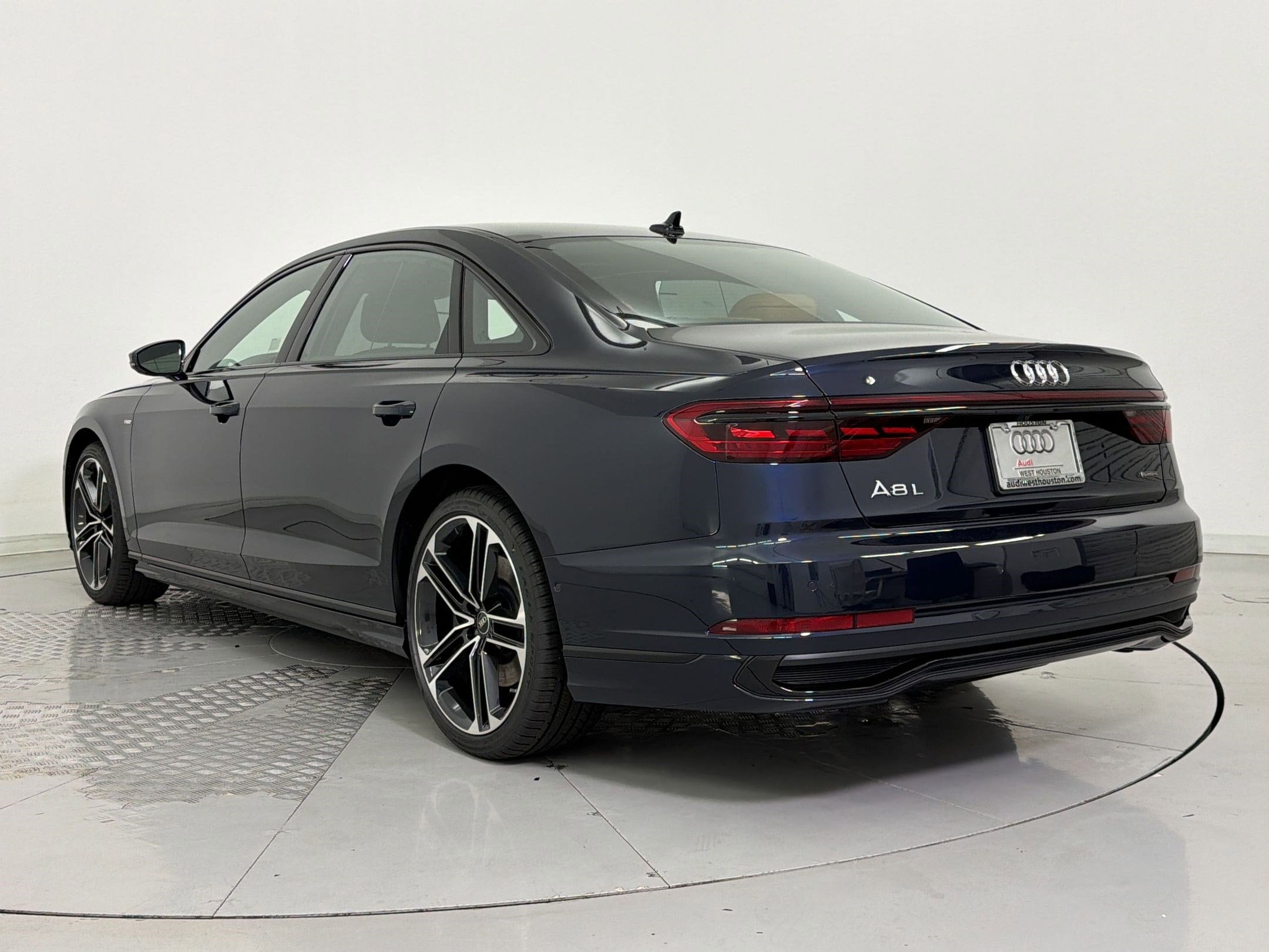 A8 L Quattro Sedan