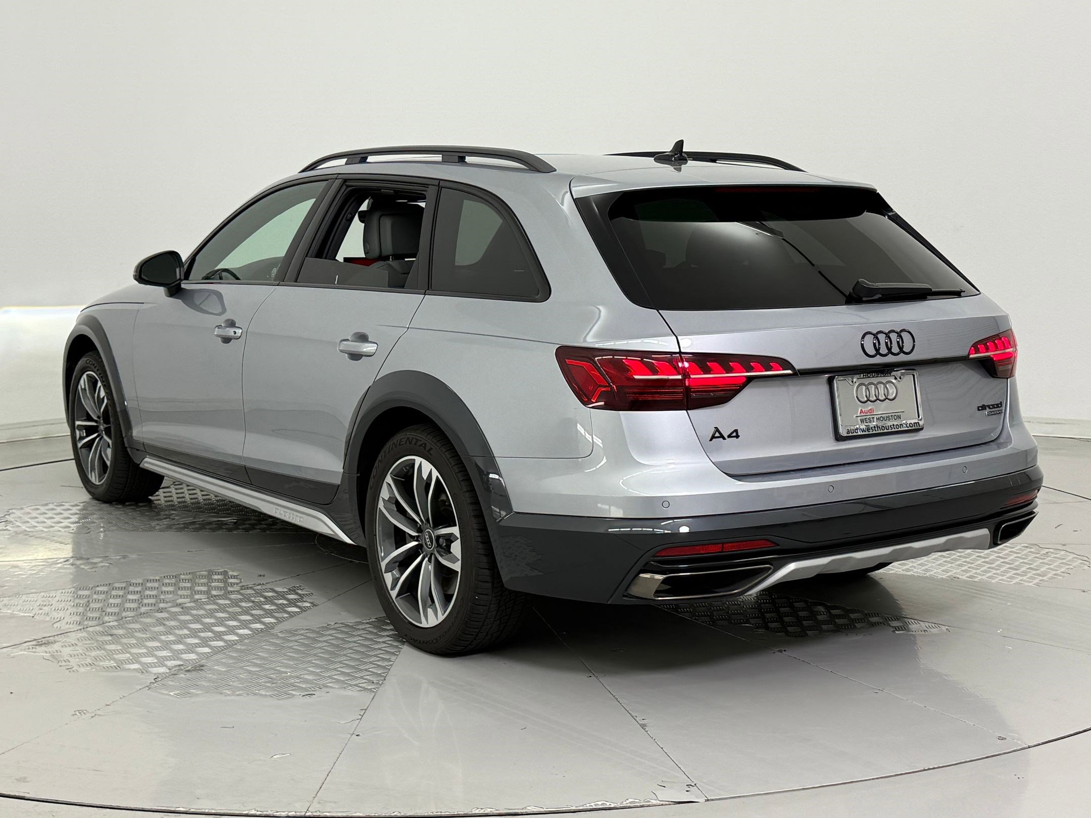 2023 Audi A4 Allroad Quattro Premium Plus photo 3