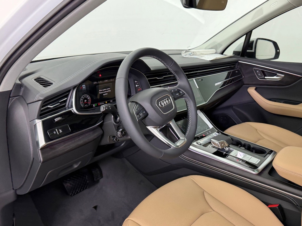 New 2025 Audi Q7 55 Premium Plus SUV