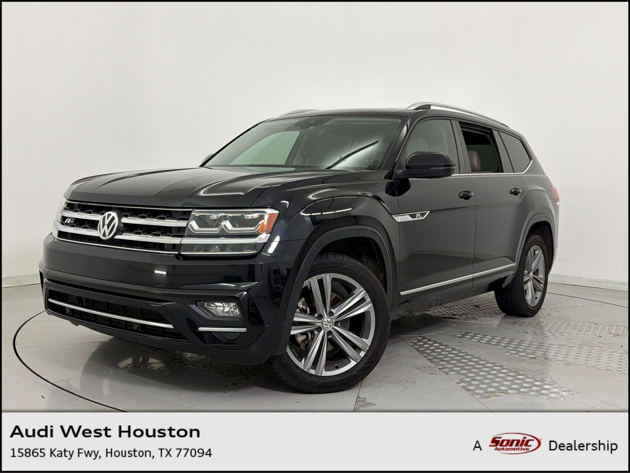 2018 Volkswagen Atlas 3.6L V6 SEL Tiptronic's photo