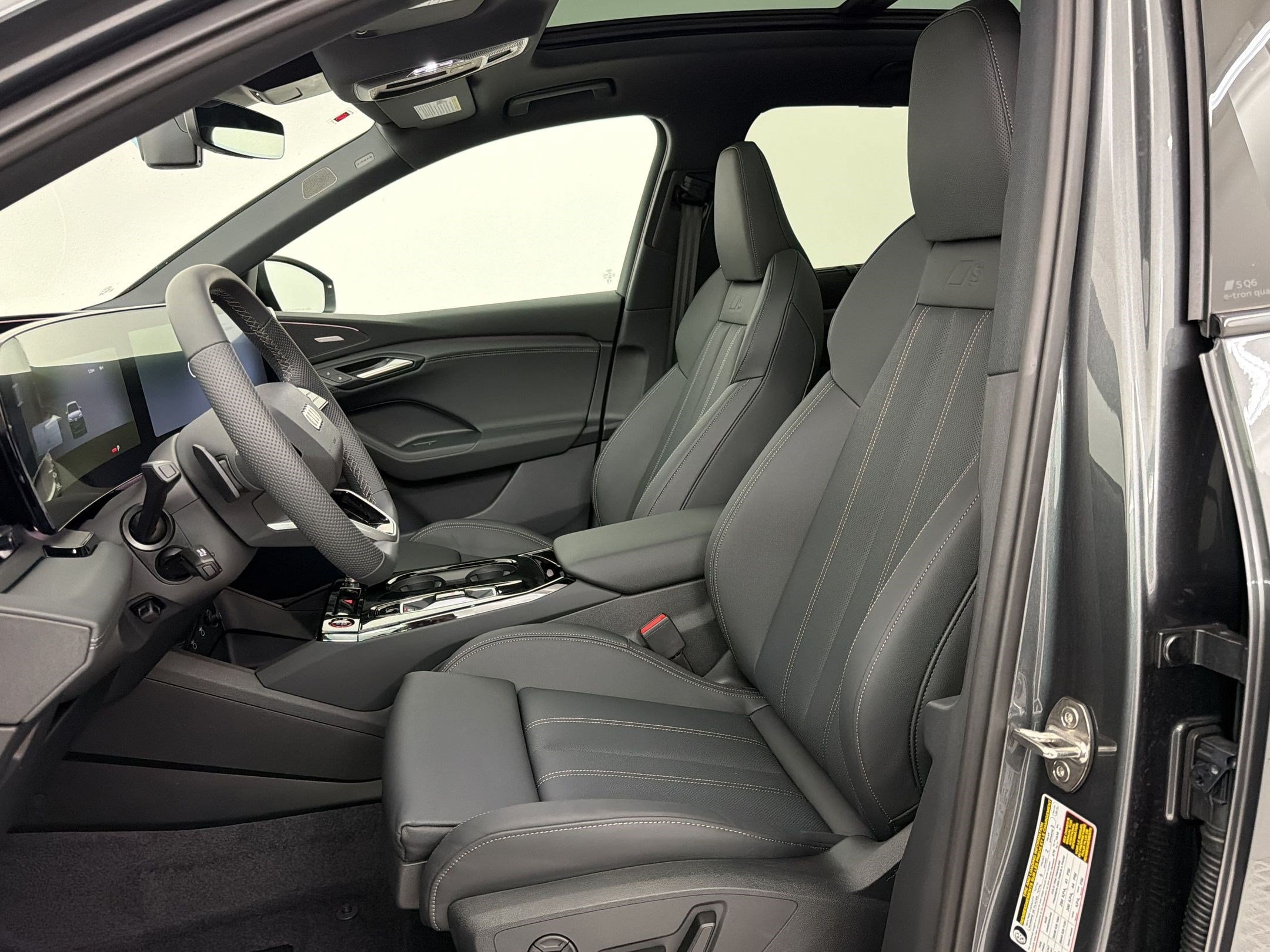SQ6 E-tron Premium Plus SUV