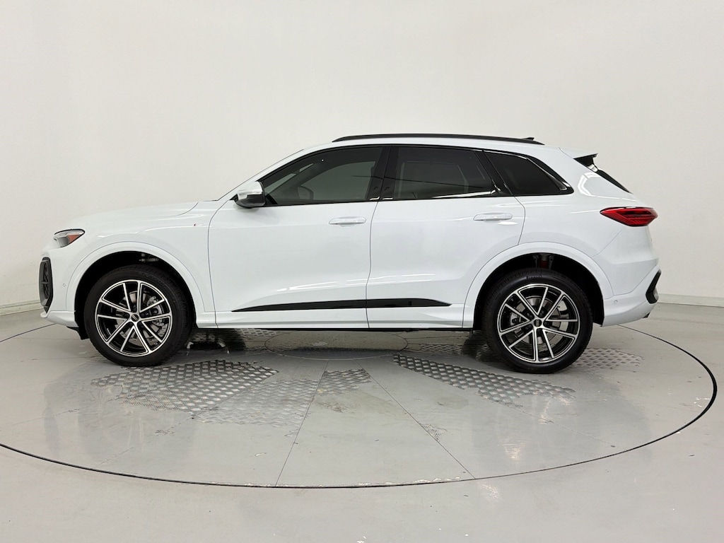 New 2026 Audi Q5 Premium Plus SUV