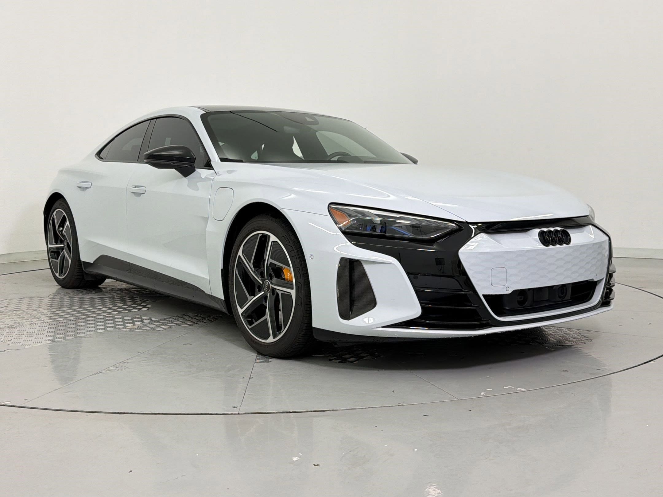 RS E-tron GT Quattro Sedan
