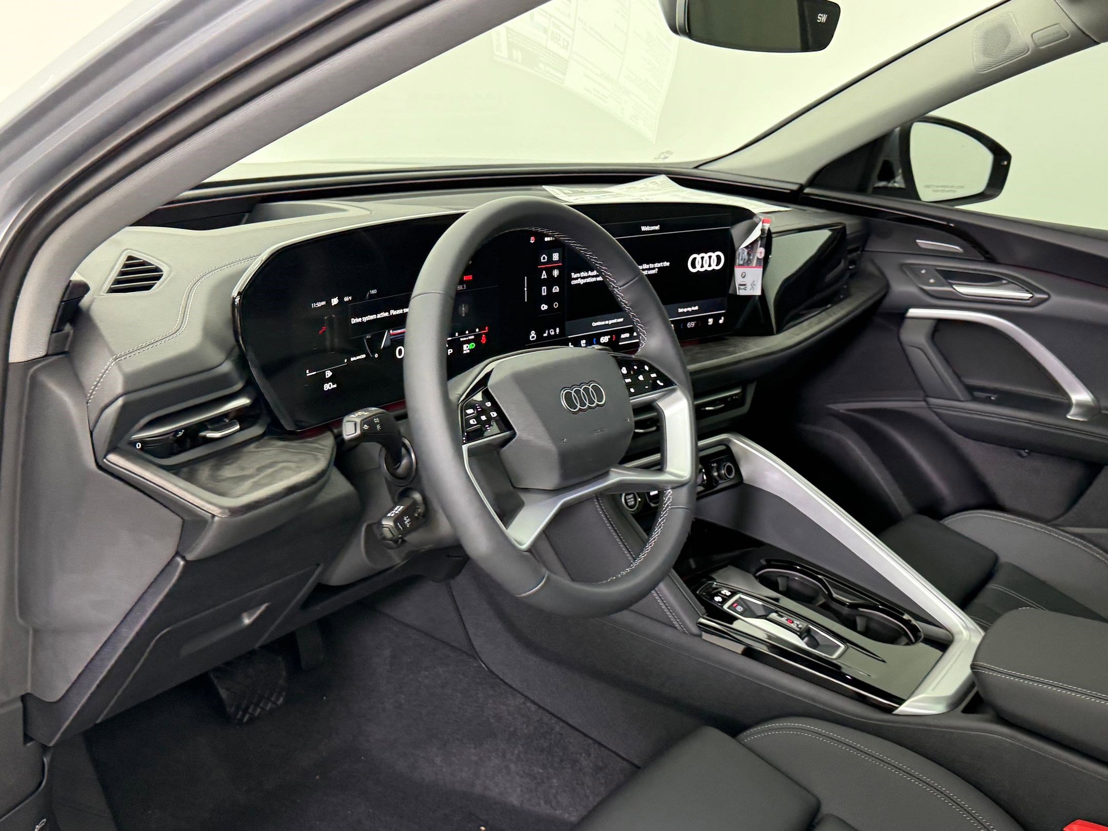 2025 Audi Q5 2.0T Premium Plus photo 4