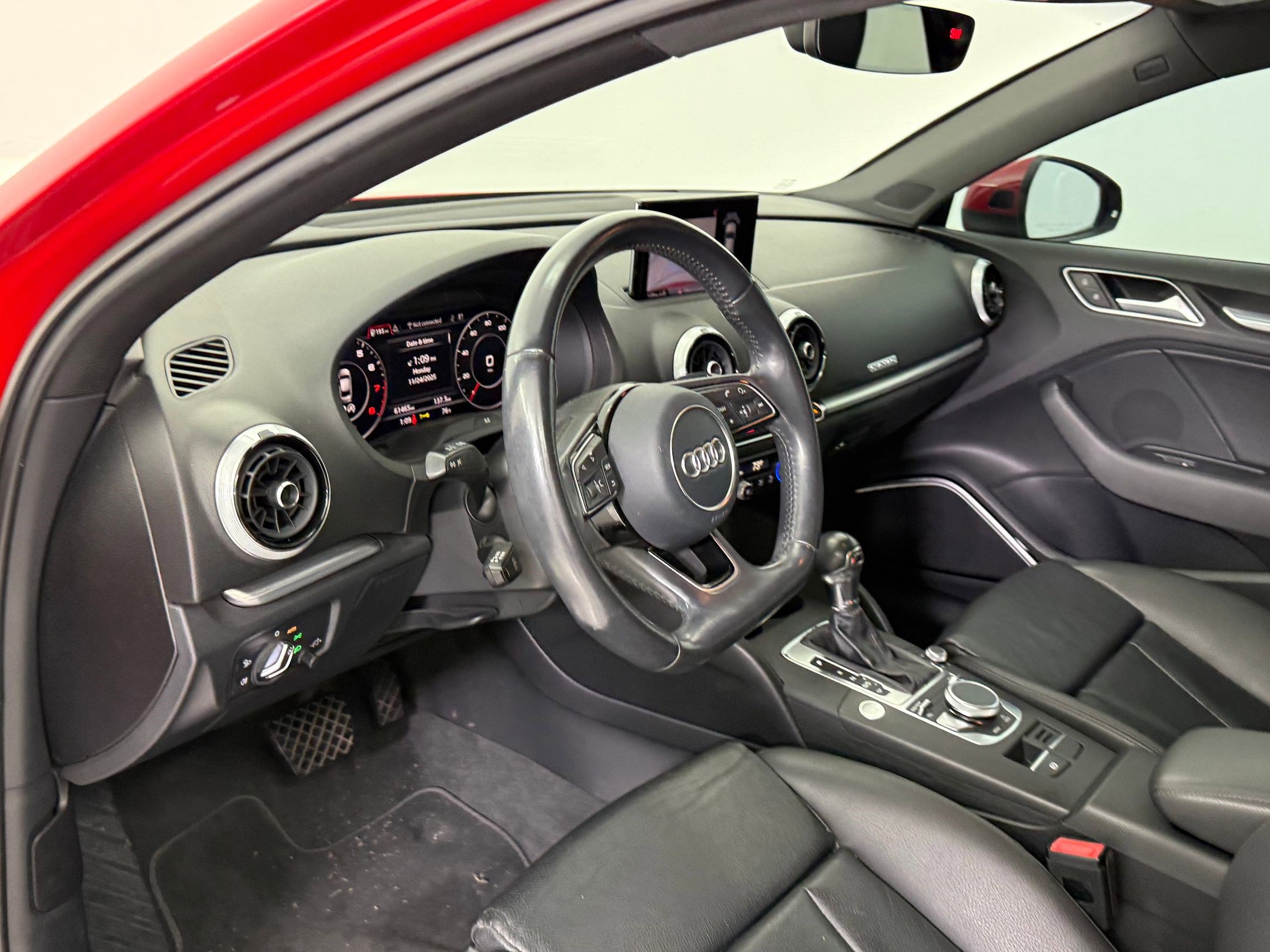 2017 Audi A3 Quattro Premium Plus photo 4