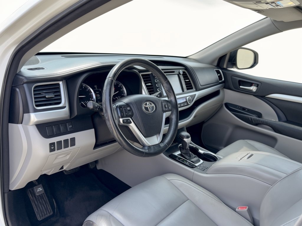 Used 2015 Toyota Highlander XLE SUV