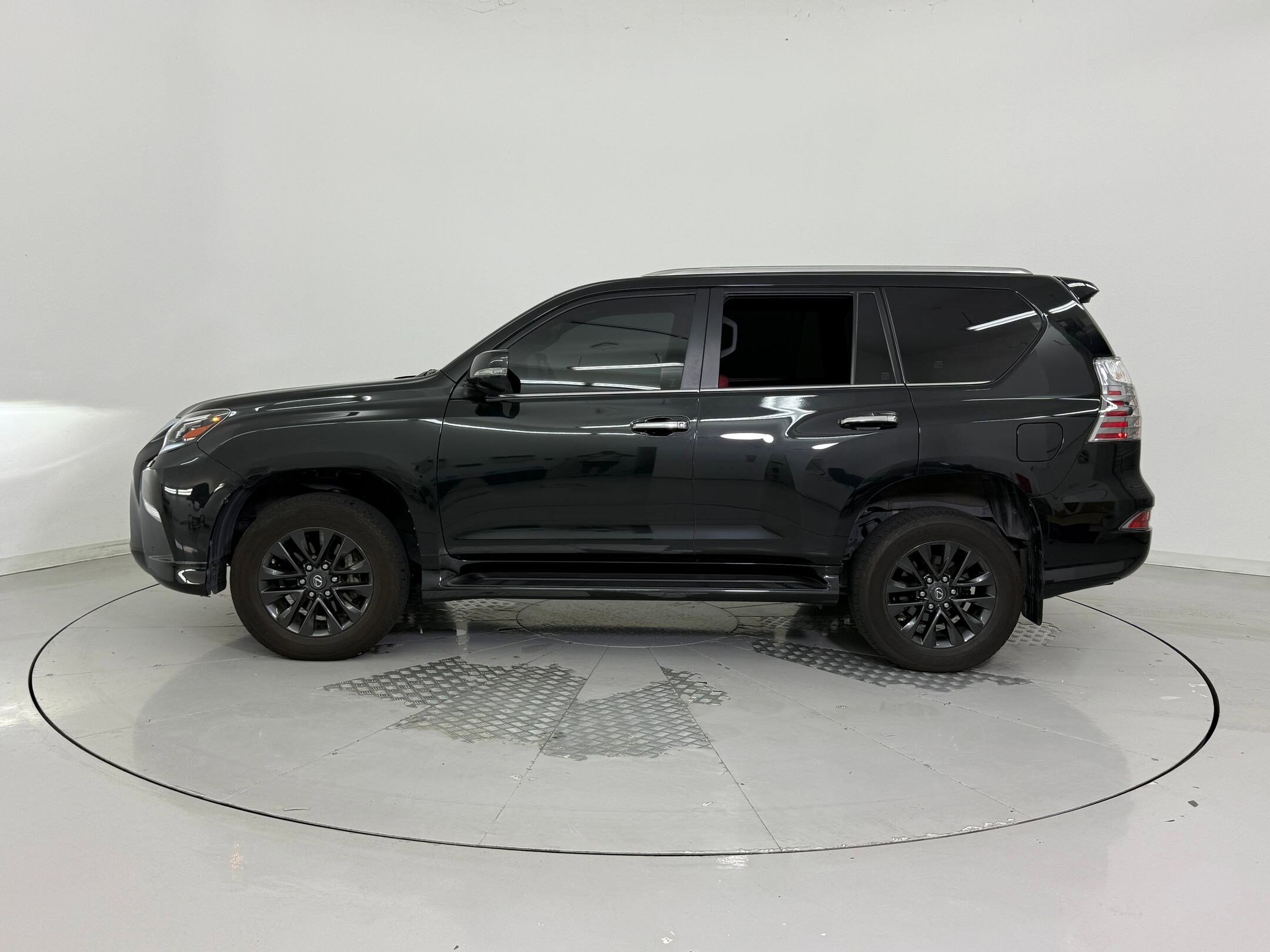 2023 Lexus GX 460 Premium photo 2