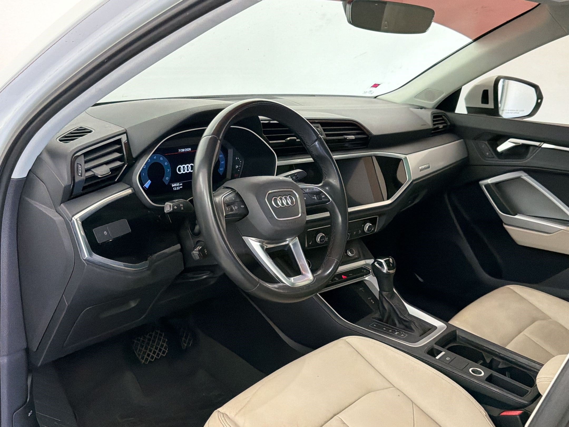 Q3 S Line Premium SUV