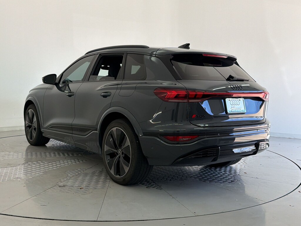Certified 2025 Audi SQ6 e-tron Prestige SUV