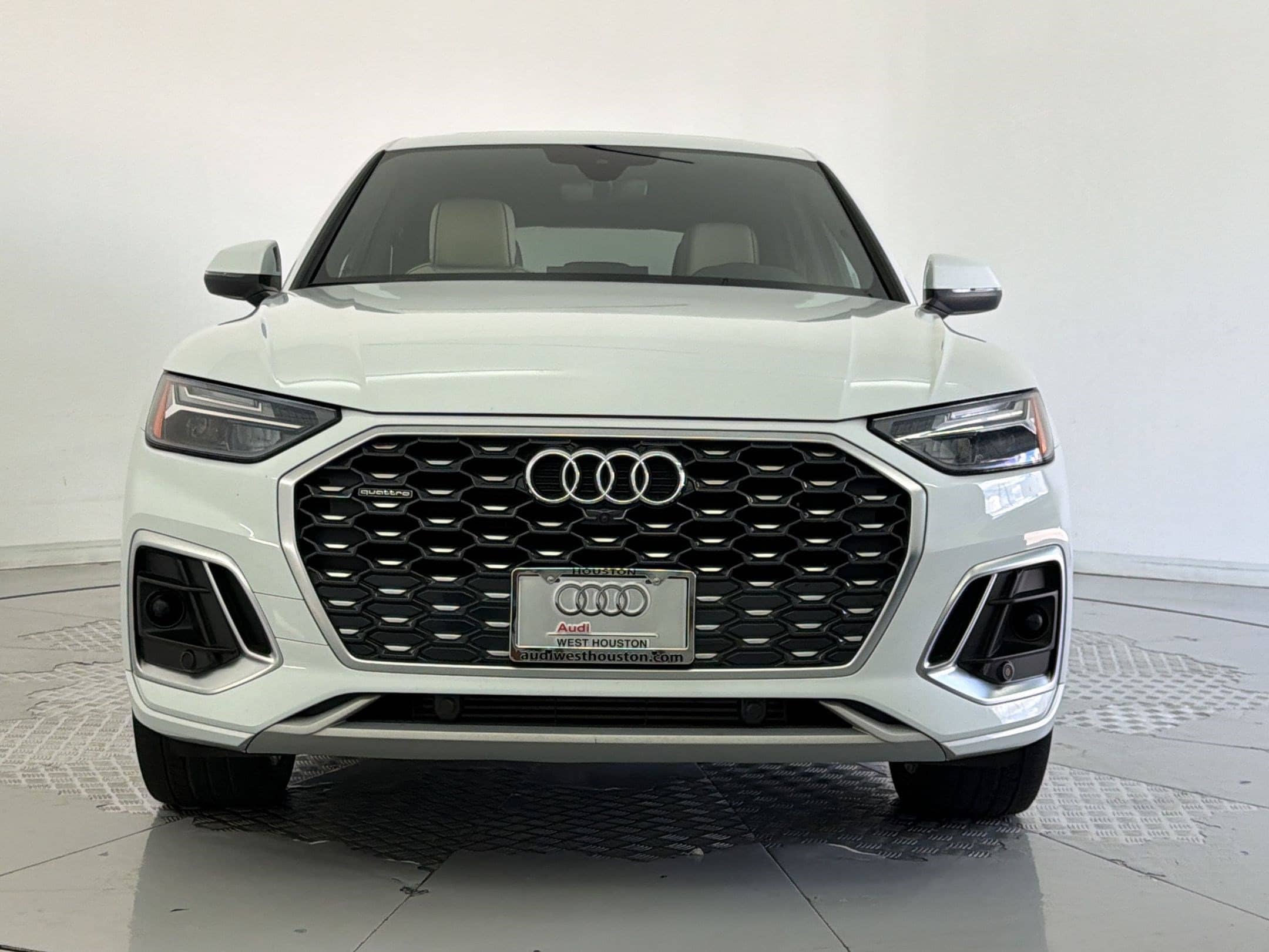Q5 Sportback S Line Premium Plus SUV