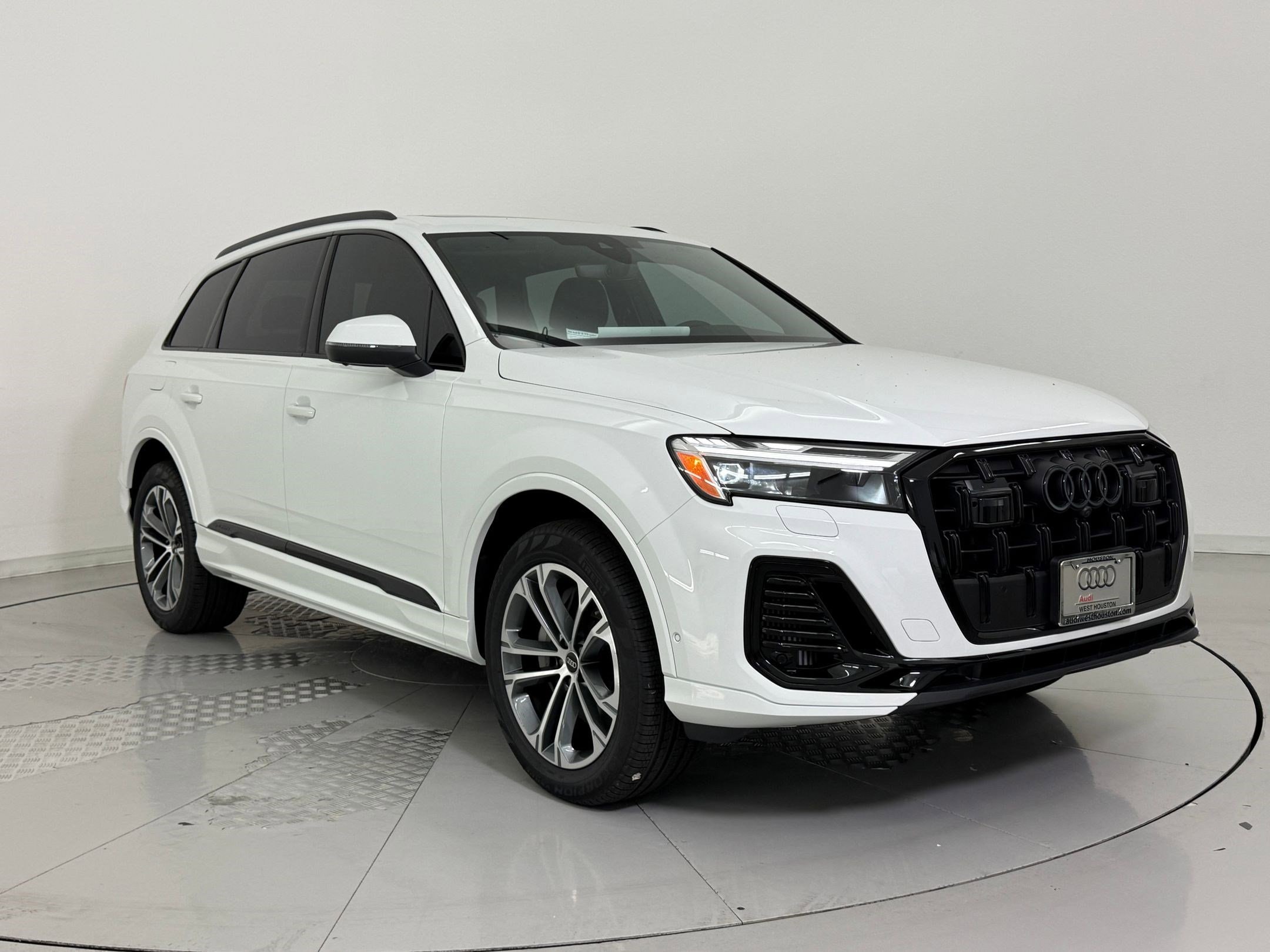 2026 Audi Q7 Premium - Photo 7