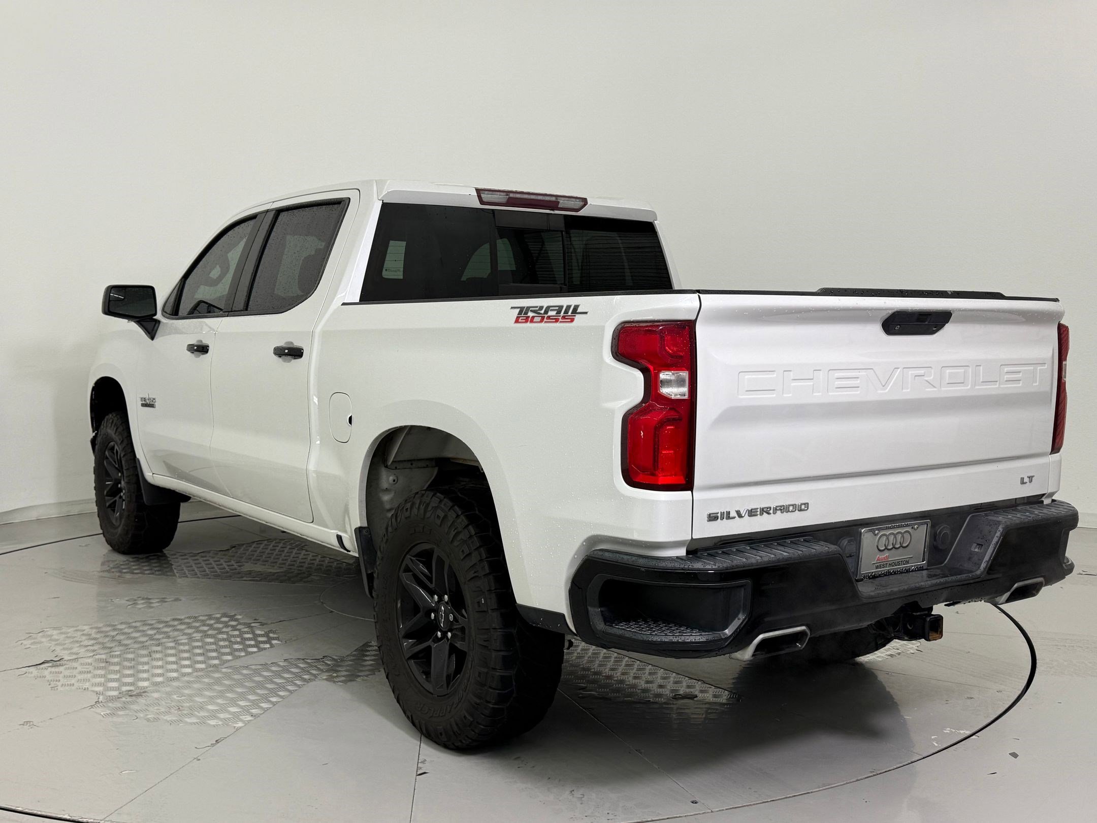 2019 Chevrolet Silverado 1500 LT Trail Boss photo 3