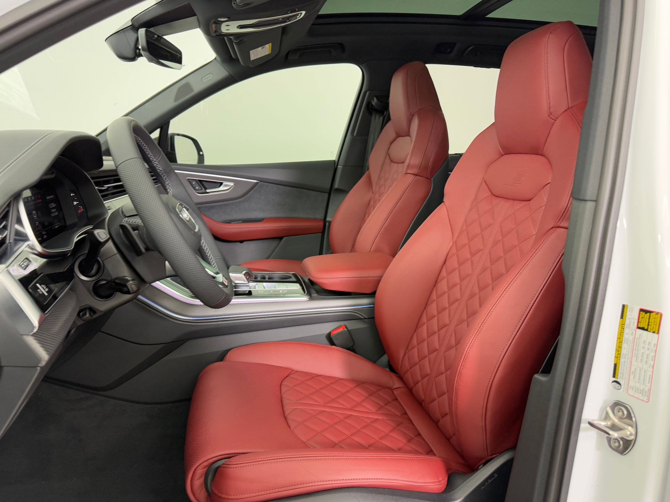 SQ7 Premium Plus SUV