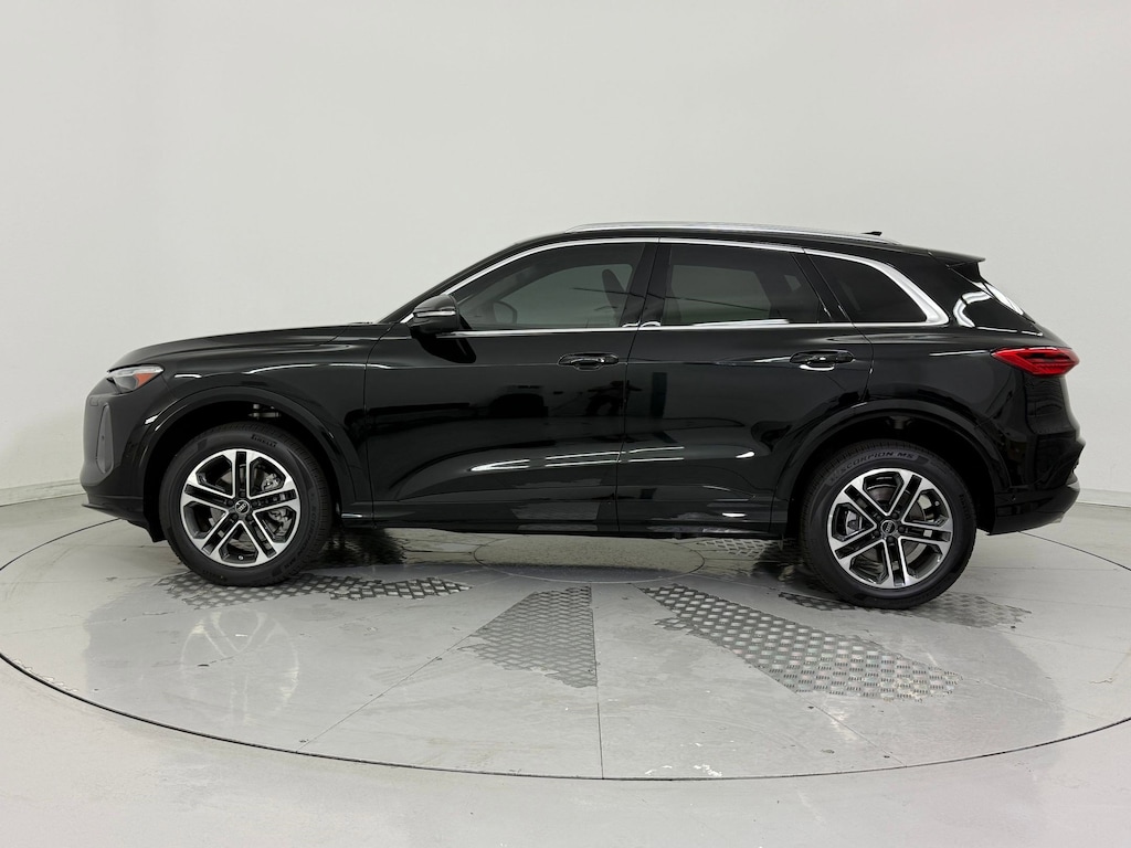 New 2025 Audi Q5 2.0T Premium Plus SUV