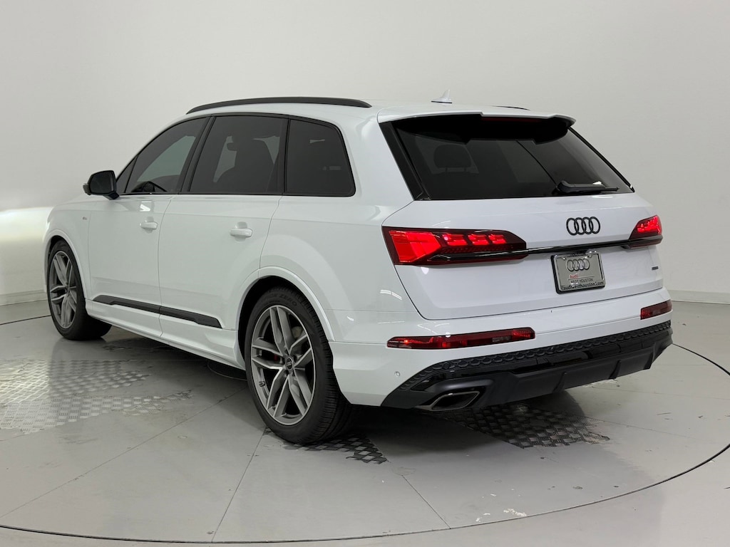 New 2026 Audi Q7 55 Prestige SUV