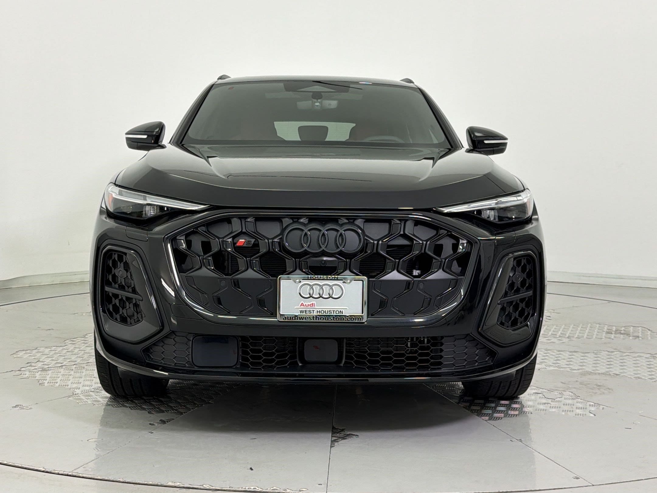 SQ5 Premium Plus SUV