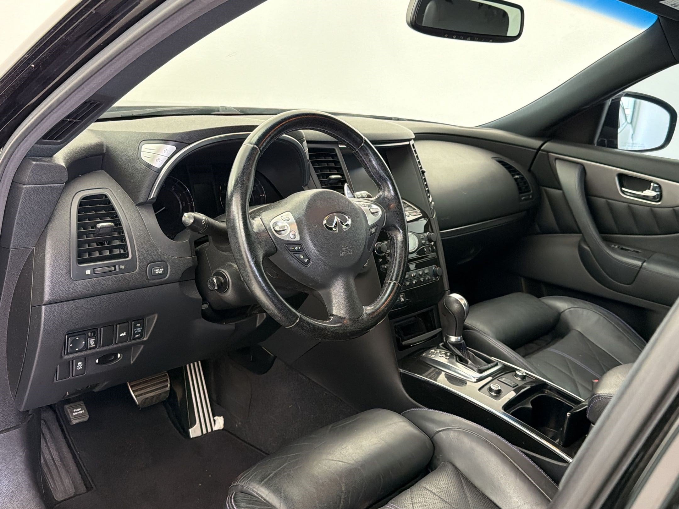QX70 QX70 (RWD) SUV