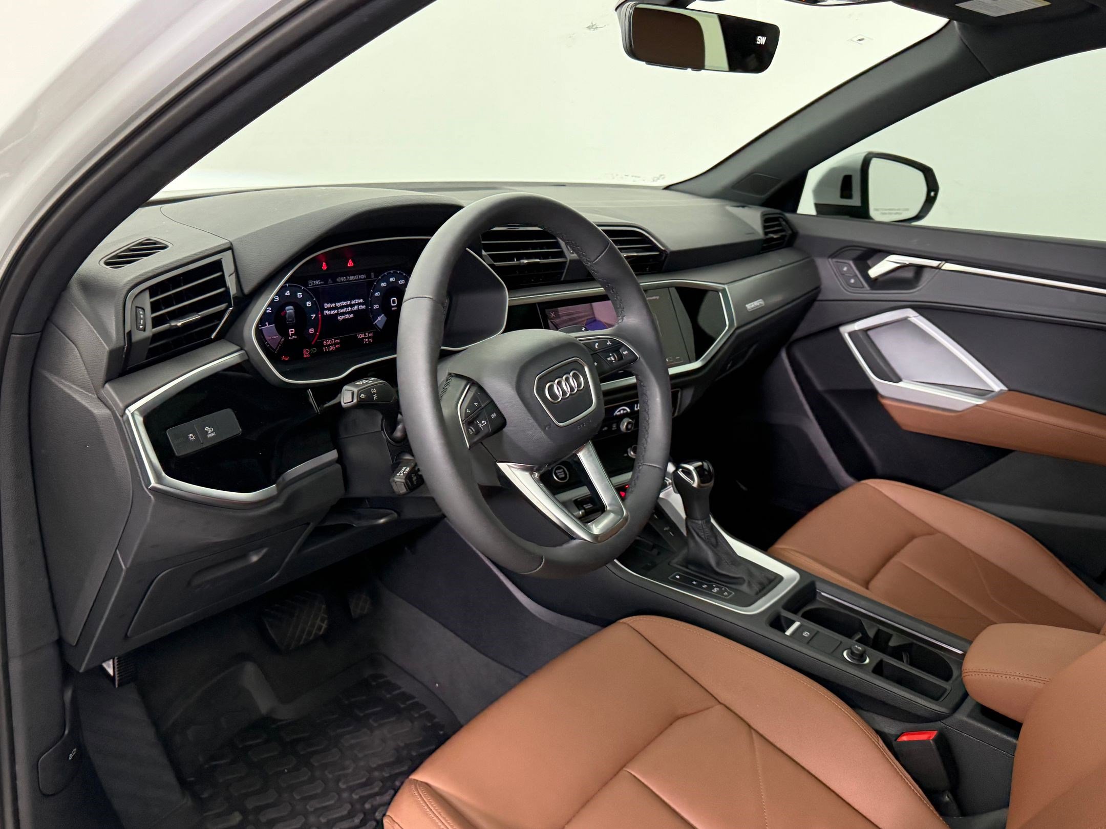 2025 Audi Q3 S line Premium photo 4