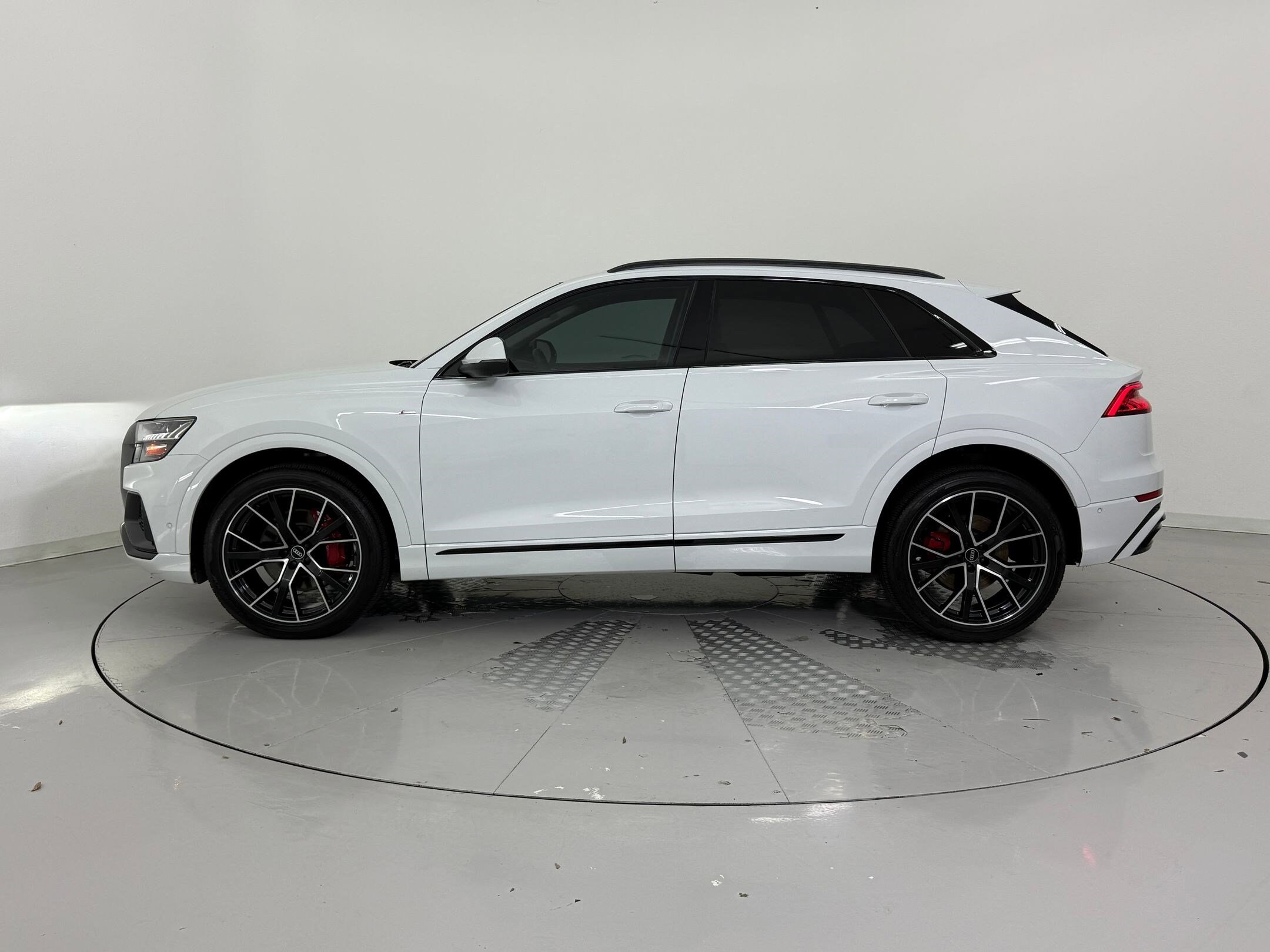 2021 Audi Q8 line Prestige photo 2
