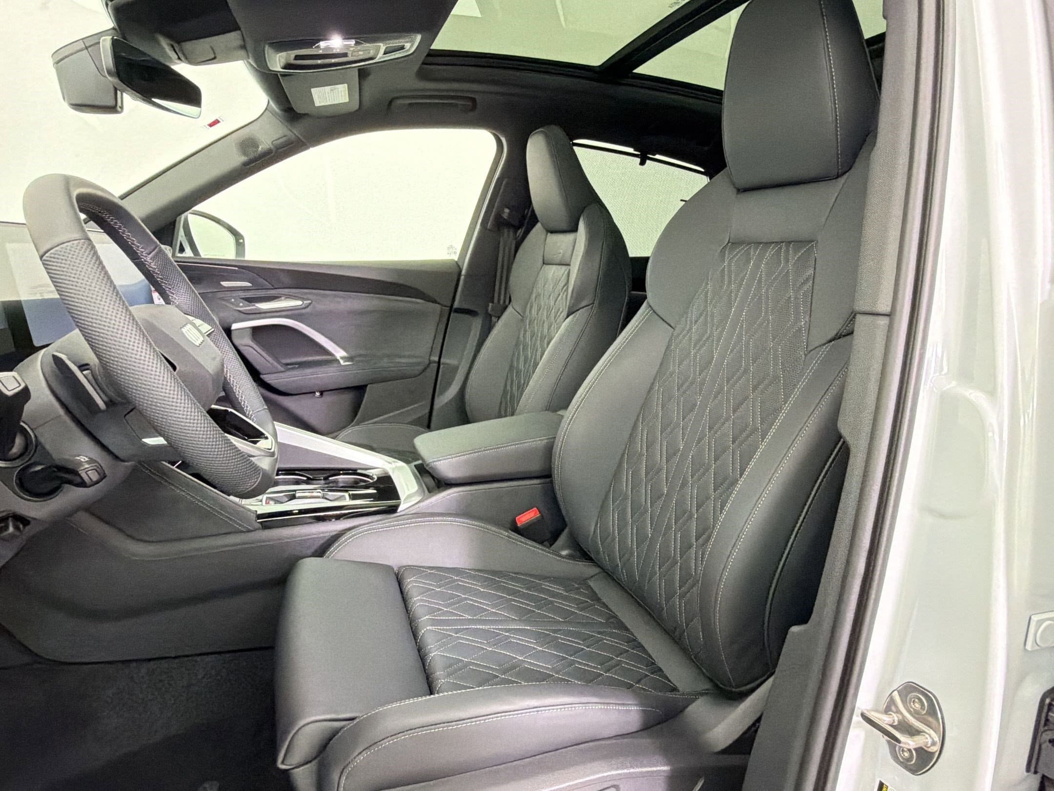 SQ5 Sportback Premium Plus SUV