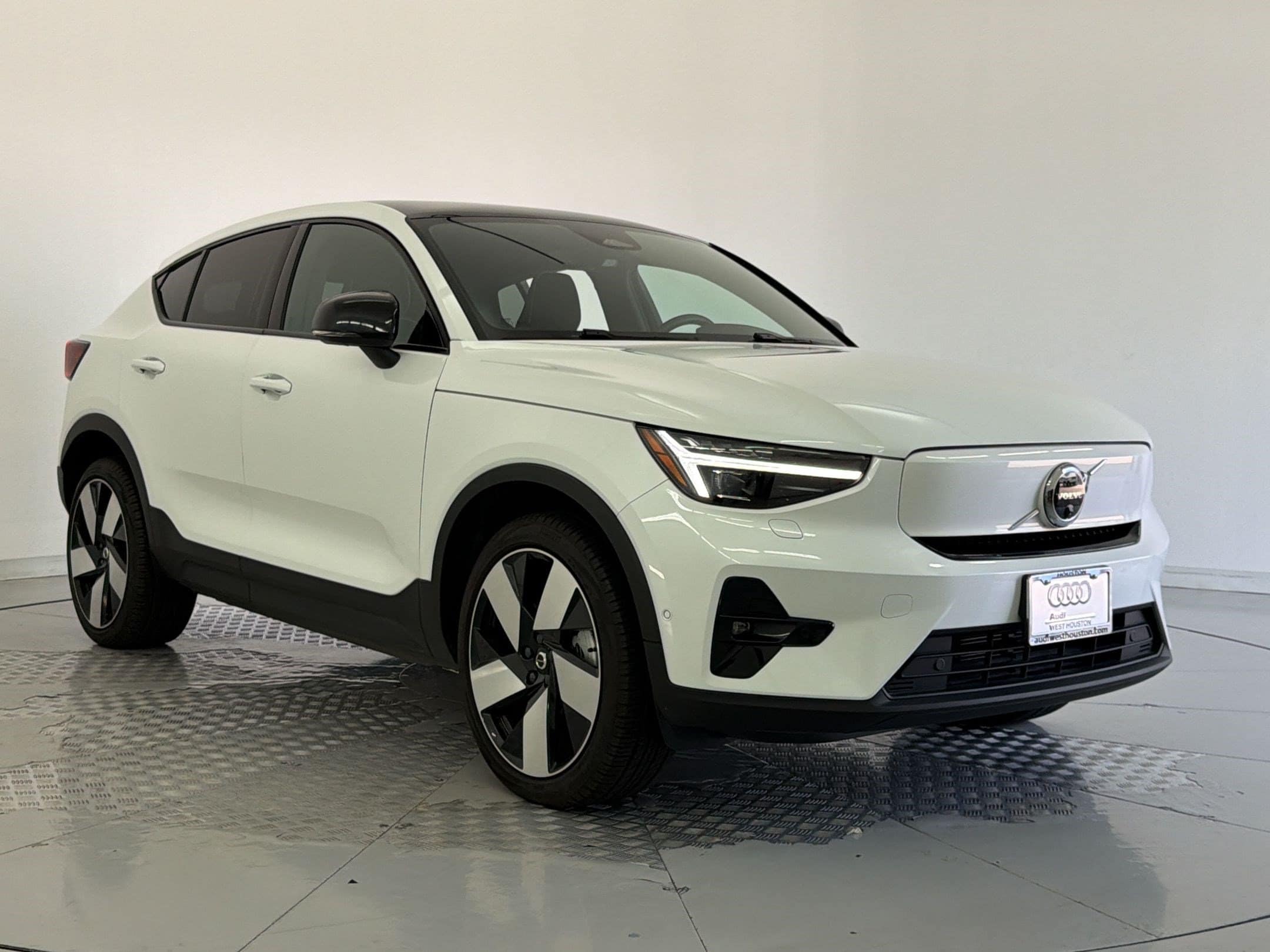 C40 Recharge Pure Electric Ultimate SUV