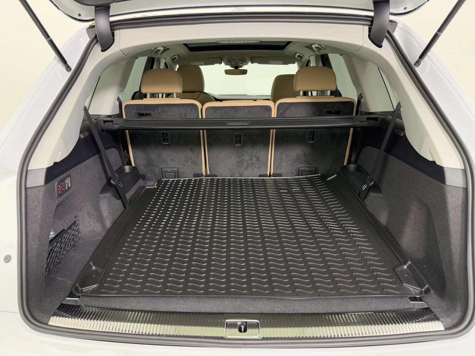 New 2025 Audi Q7 For Sale in Houston TX | VIN: WA1AVBF73SD017807 New 2025 Audi Q7 For Sale in Houston TX | VIN: WA1AVBF73SD017807