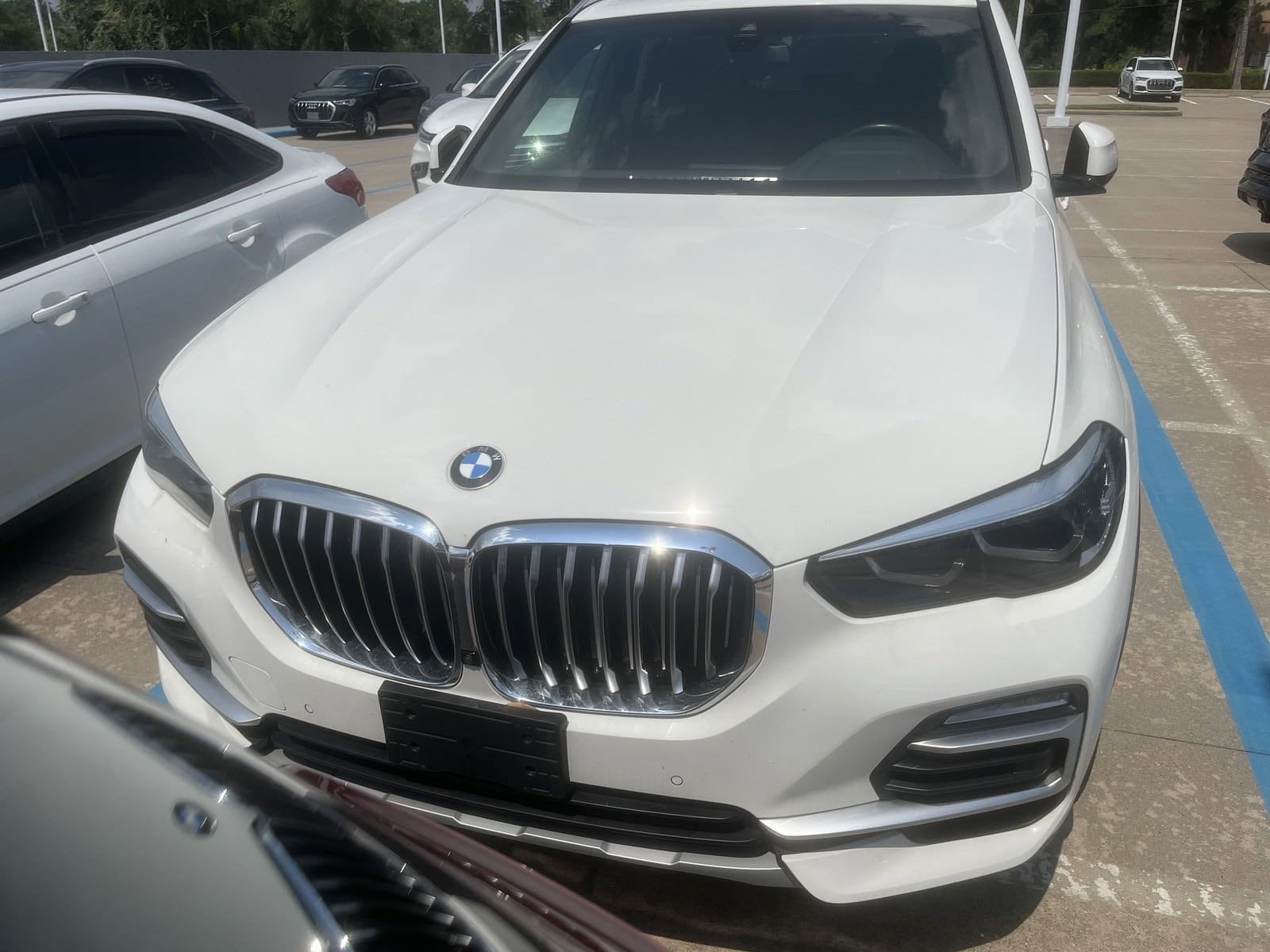 Used 2021 BMW X5 40i with VIN 5UXCR6C09M9F28592 for sale in Houston, TX