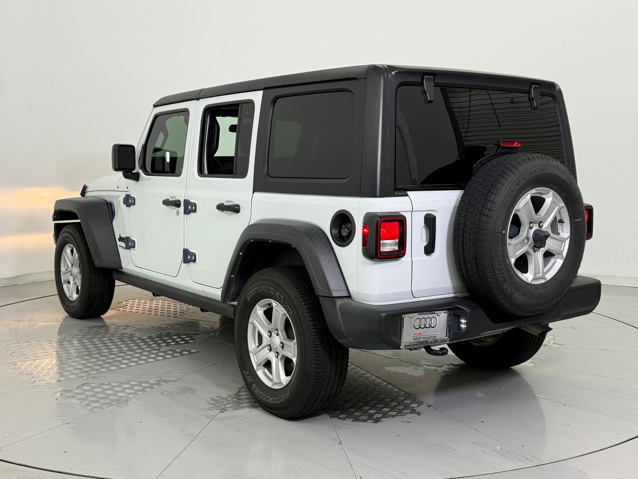 2022 Jeep Wrangler Unlimited Sport S photo 3