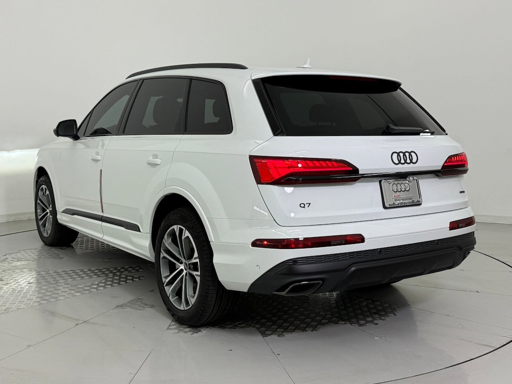 New 2026 Audi Q7 Premium SUV