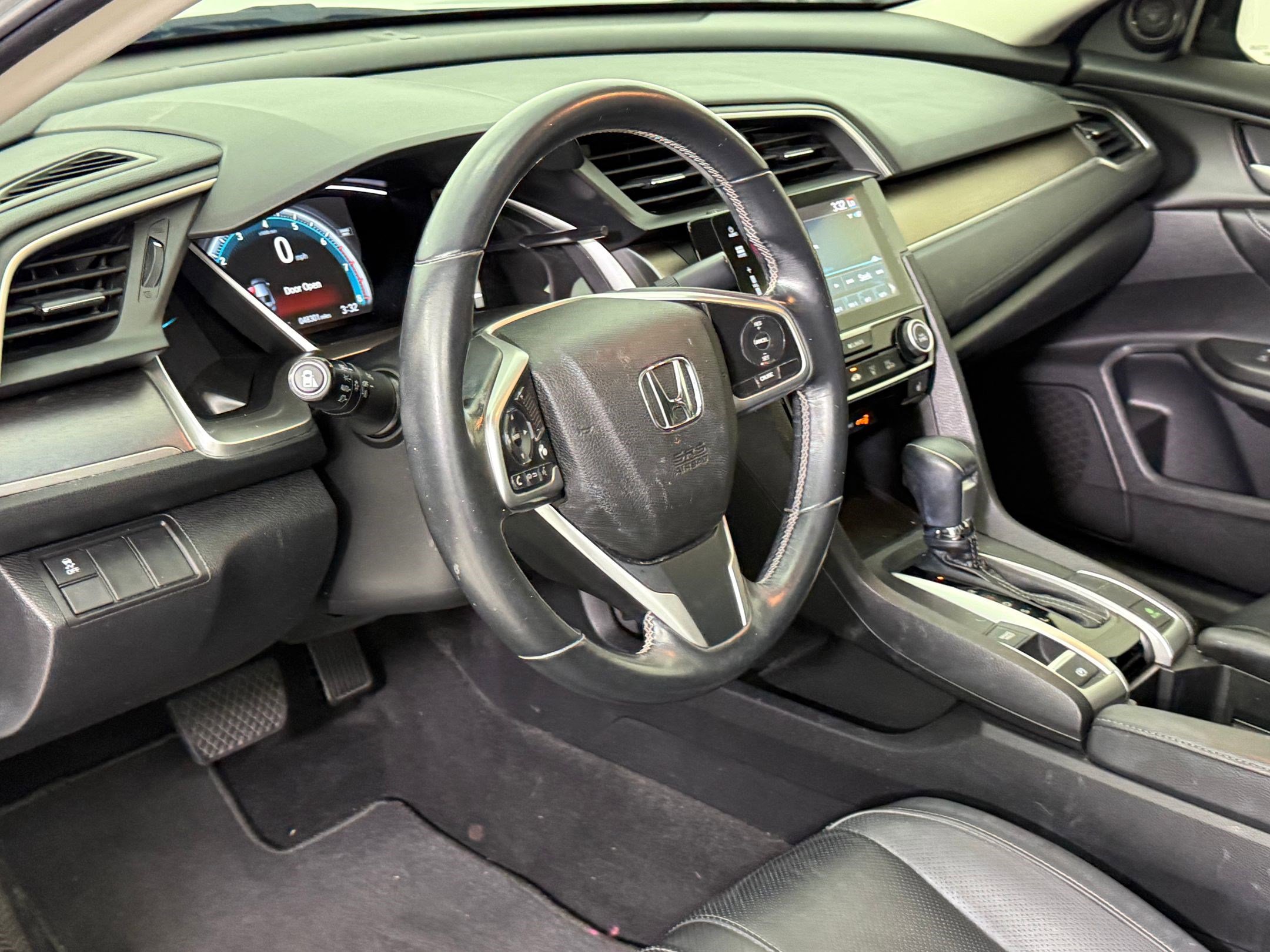2018 Honda Civic EX-L photo 4