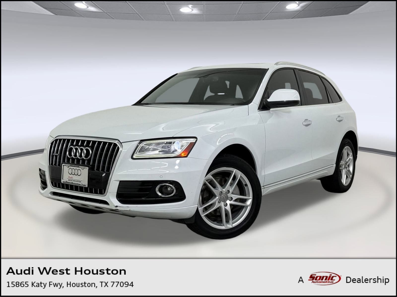 2015 Audi Q5 Premium Plus's photo