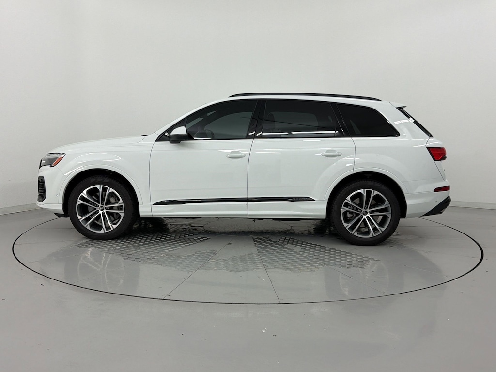 New 2026 Audi Q7 Premium SUV