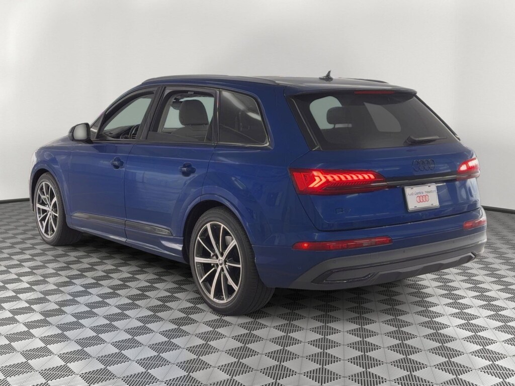 Certified 2023 Audi Q7 Prestige SUV
