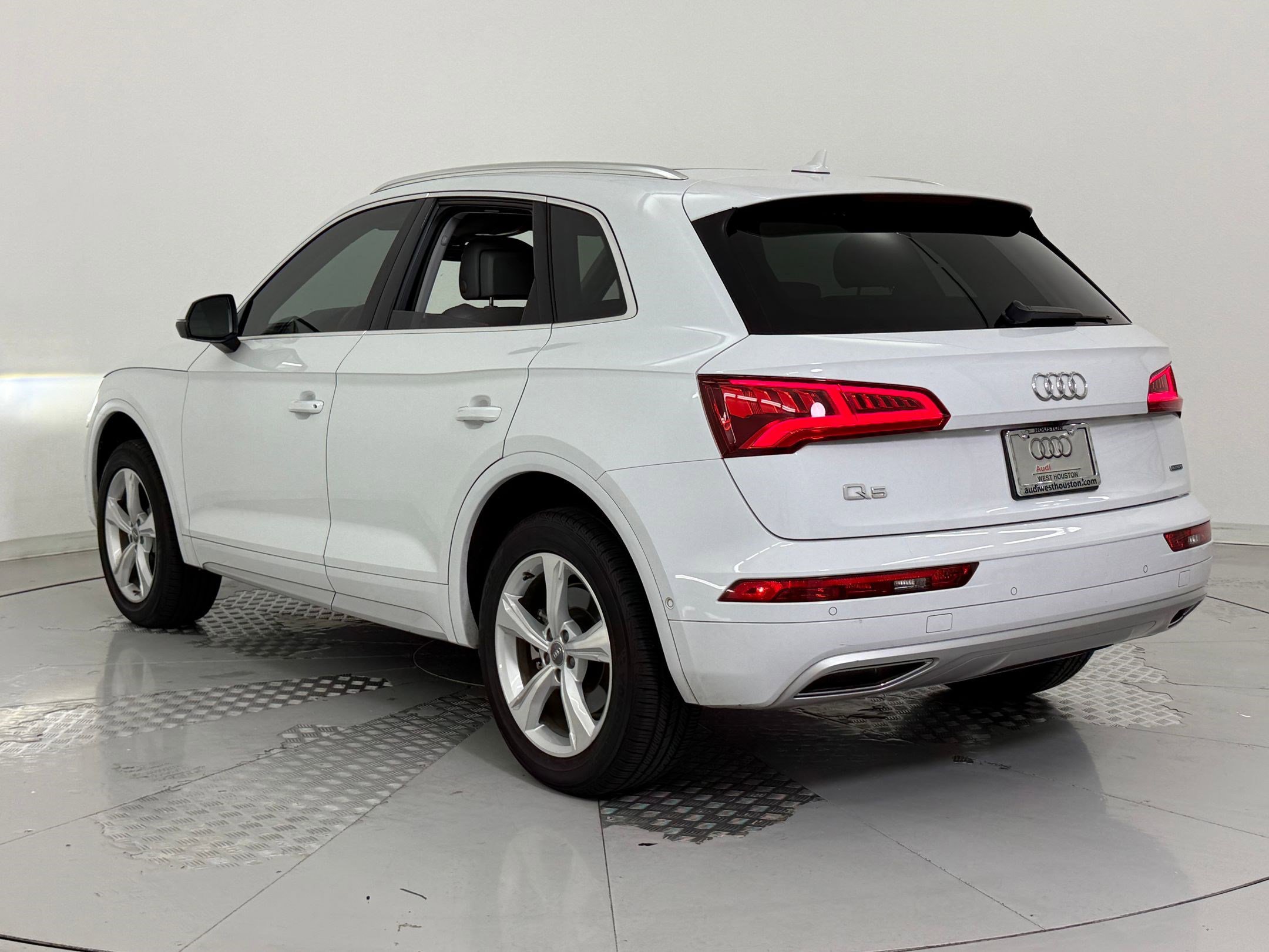 2020 Audi Q5 Premium Prestige photo 3