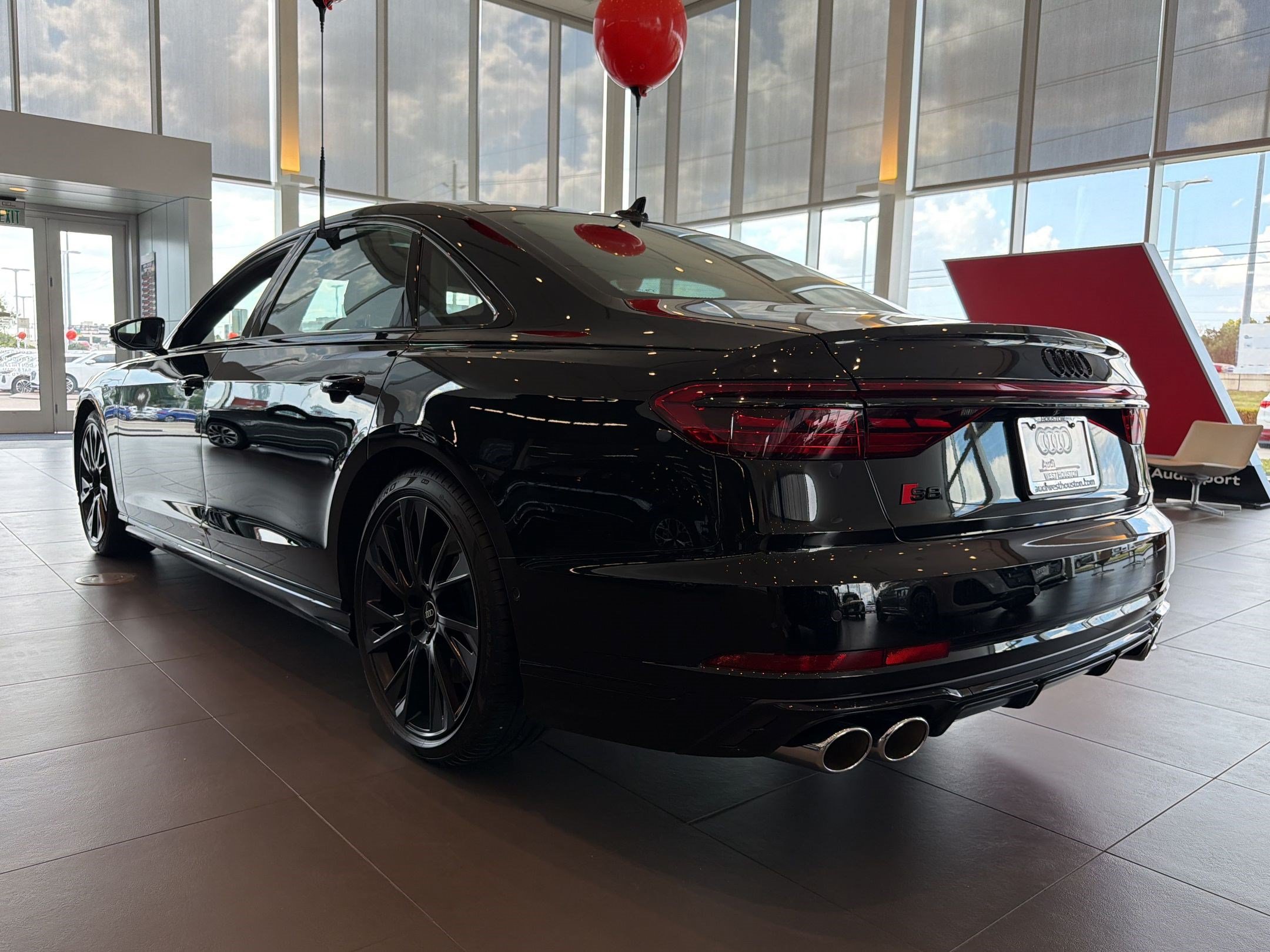 S8 Quattro Sedan