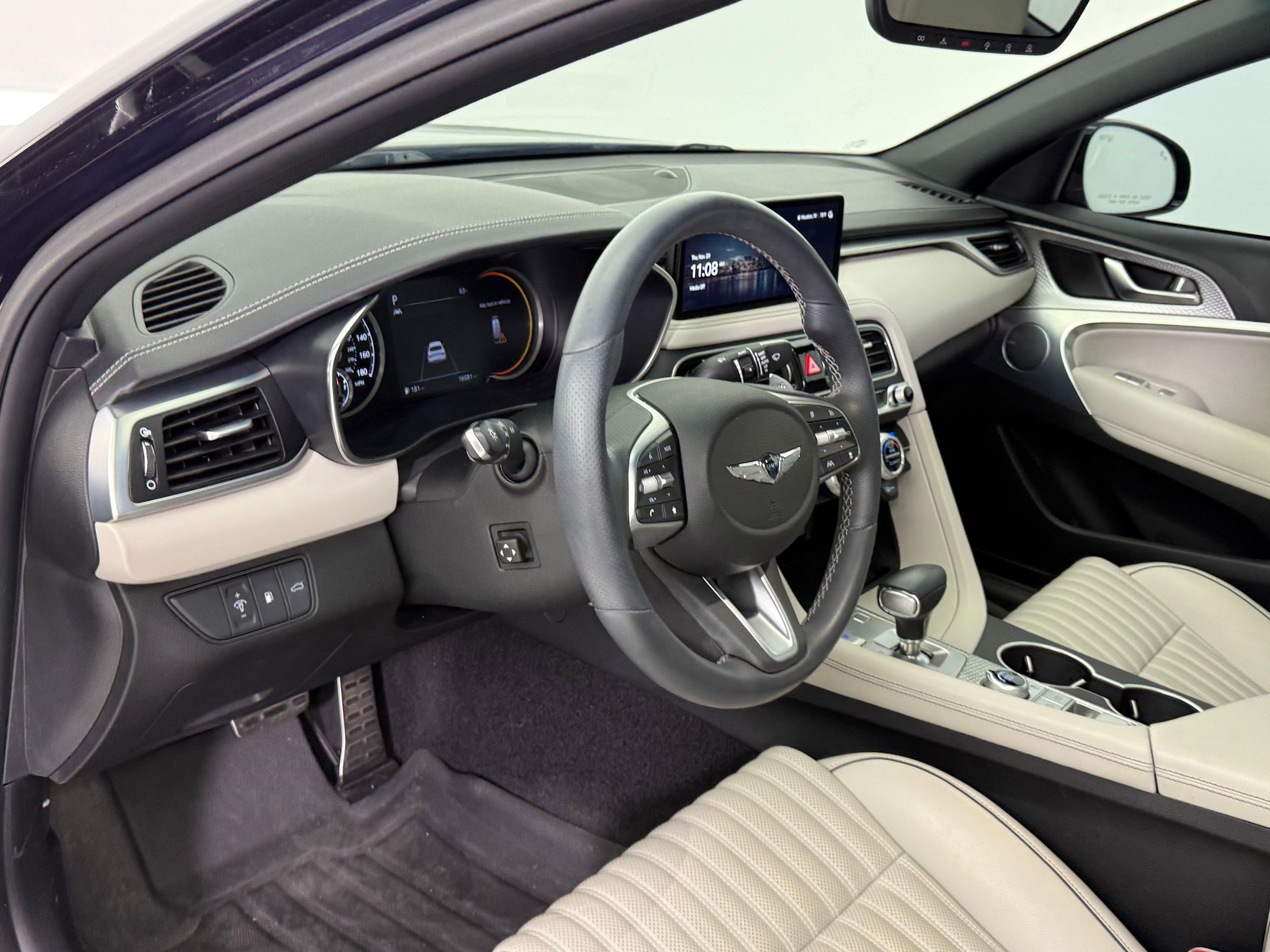 2023 Genesis G70 2.0T photo 4