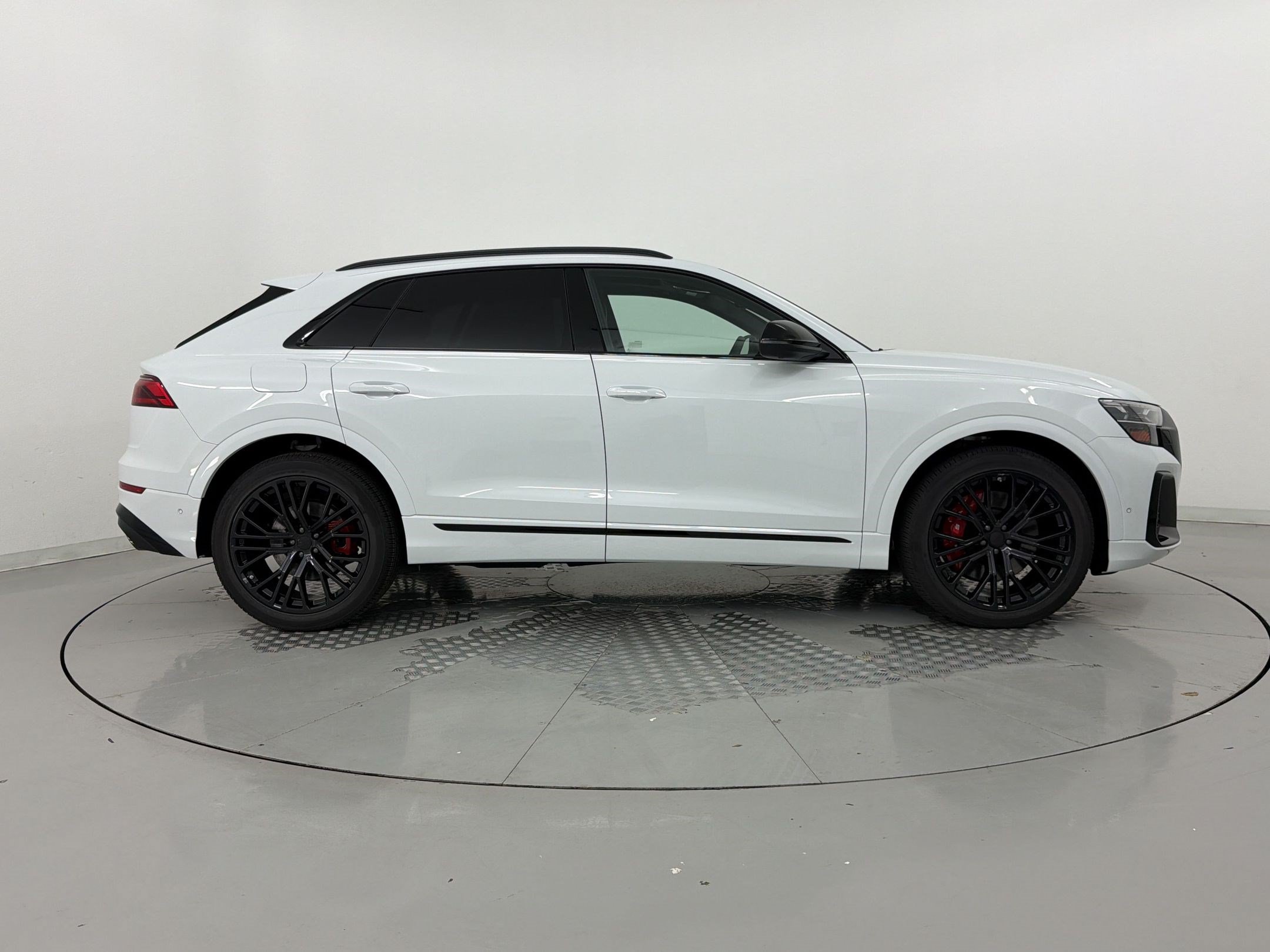 SQ8 Prestige SUV