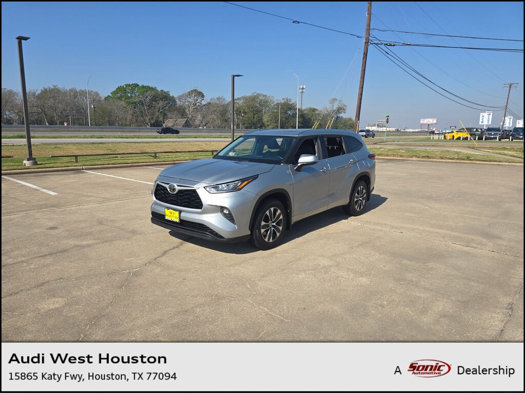 Used 2020 Toyota Highlander XLE SUV