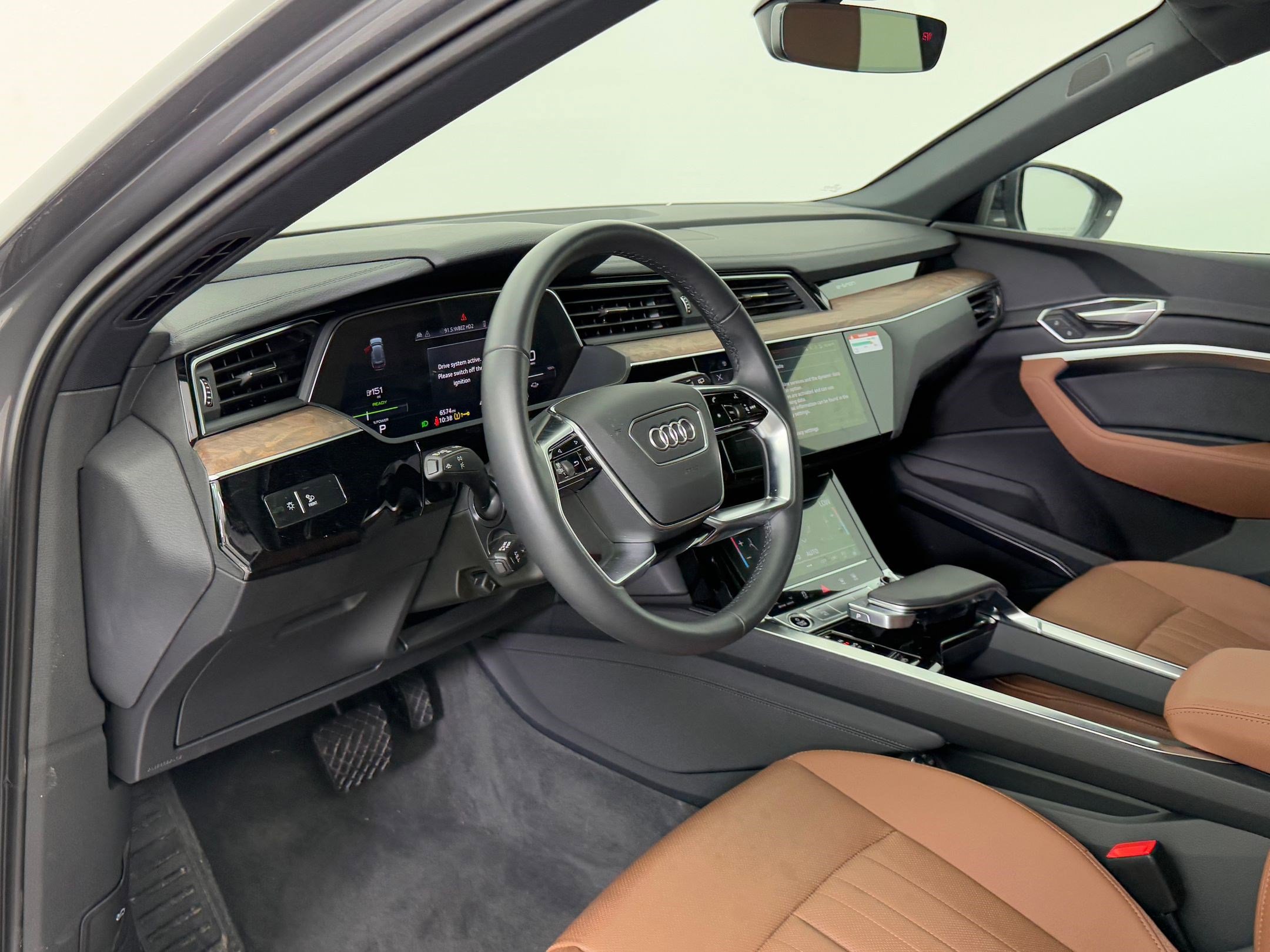 2022 Audi e-tron Premium Plus photo 4