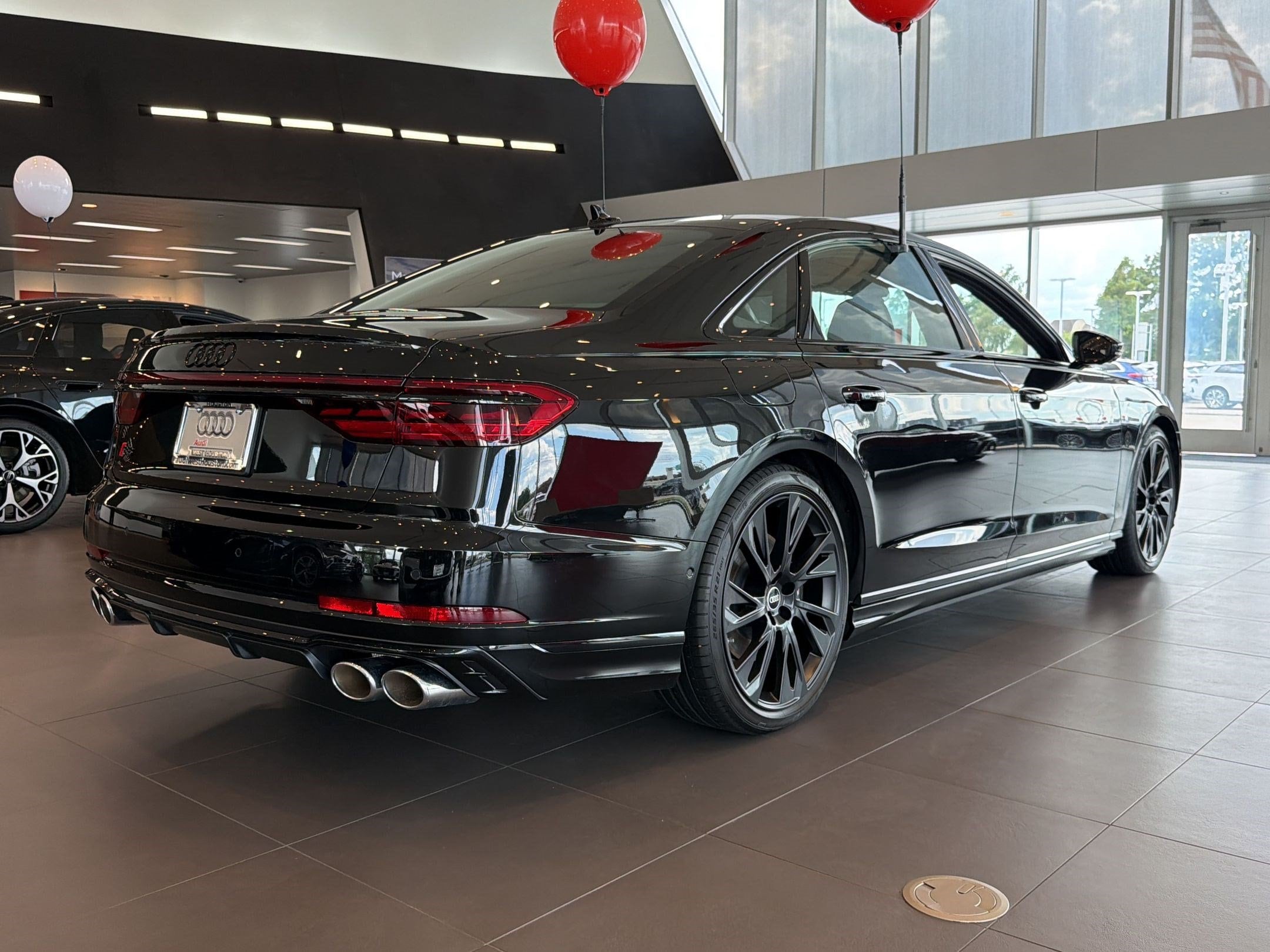 S8 Quattro Sedan